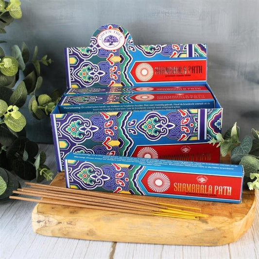 Follow the sacred path to tranquillity with Green Tree Natural Masala Shambhala Path Hand Rolled Incense Sticks. Handcrafted in India from pure, natural masala ingredients, this incense embodies the spirit of Shambhala—the mythical kingdom of inner peace, wisdom, and spiritual awakening.
As each stick burns, it releases a warm, earthy aroma that grounds the senses and opens the heart. Perfect for meditation, yoga, or creating a calm sanctuary, this incense encourages mindfulness and connection with the div
