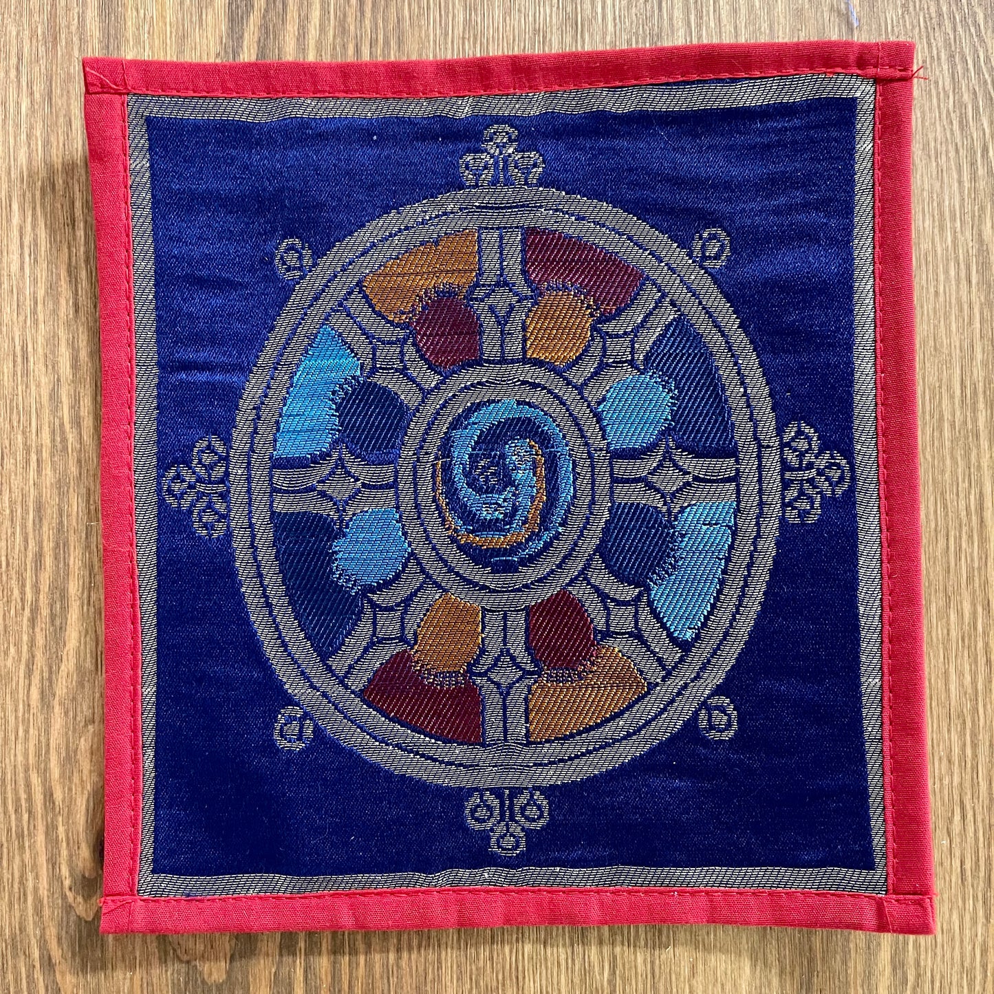 Mini Brocade Cloth Bell Dorje Mat 17 X 17 cm (Dharma Wheel)