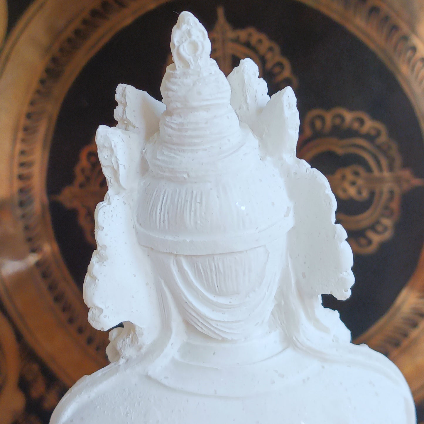 Bring harmony, wisdom, and spiritual balance into your space with this White Tara Statue with Bell & Dorje. A cherished symbol in Buddhist tradition, White Tara represents purity, compassion, and enlightened energy.