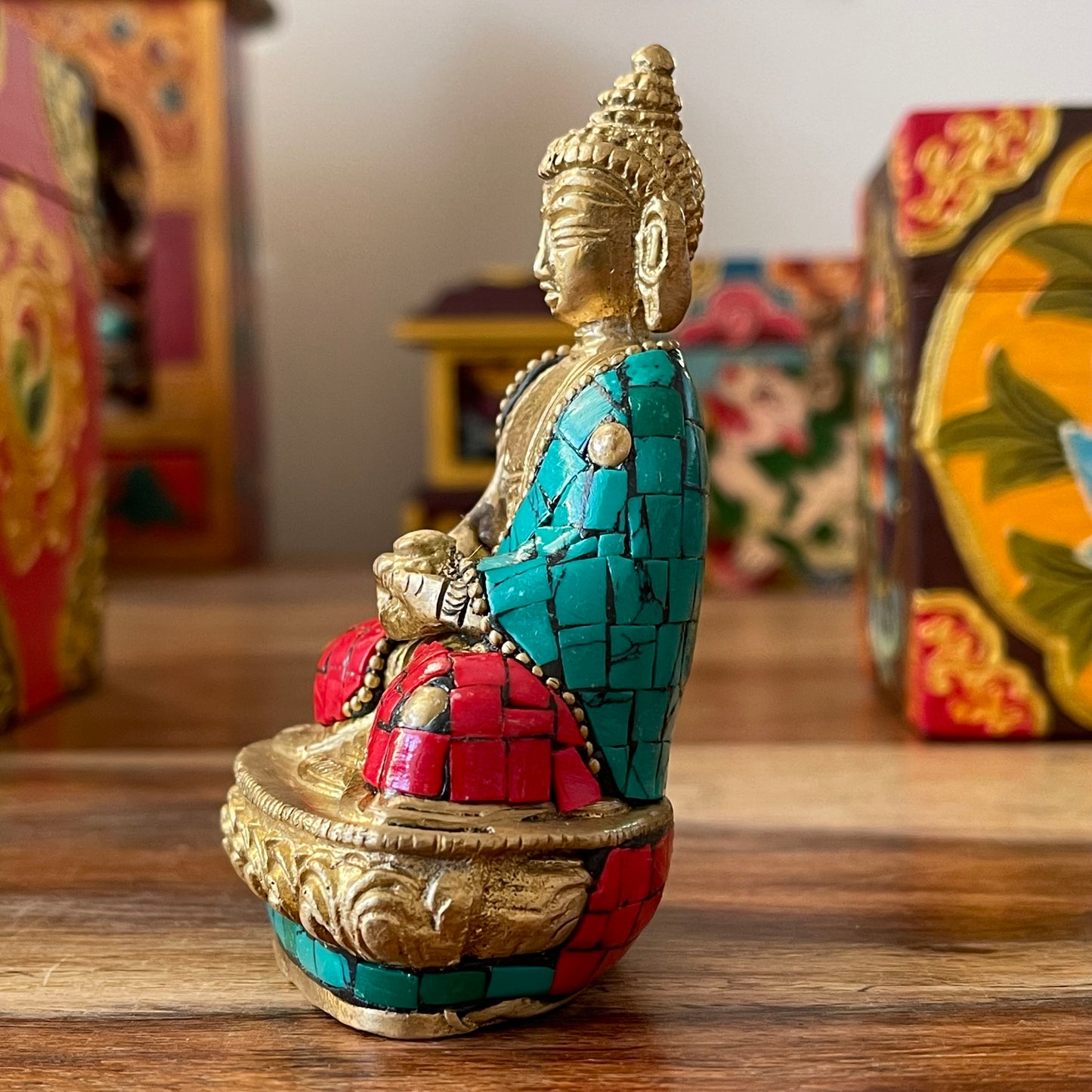 Brass Meditation Buddha Statue stone inlay 9.5cm