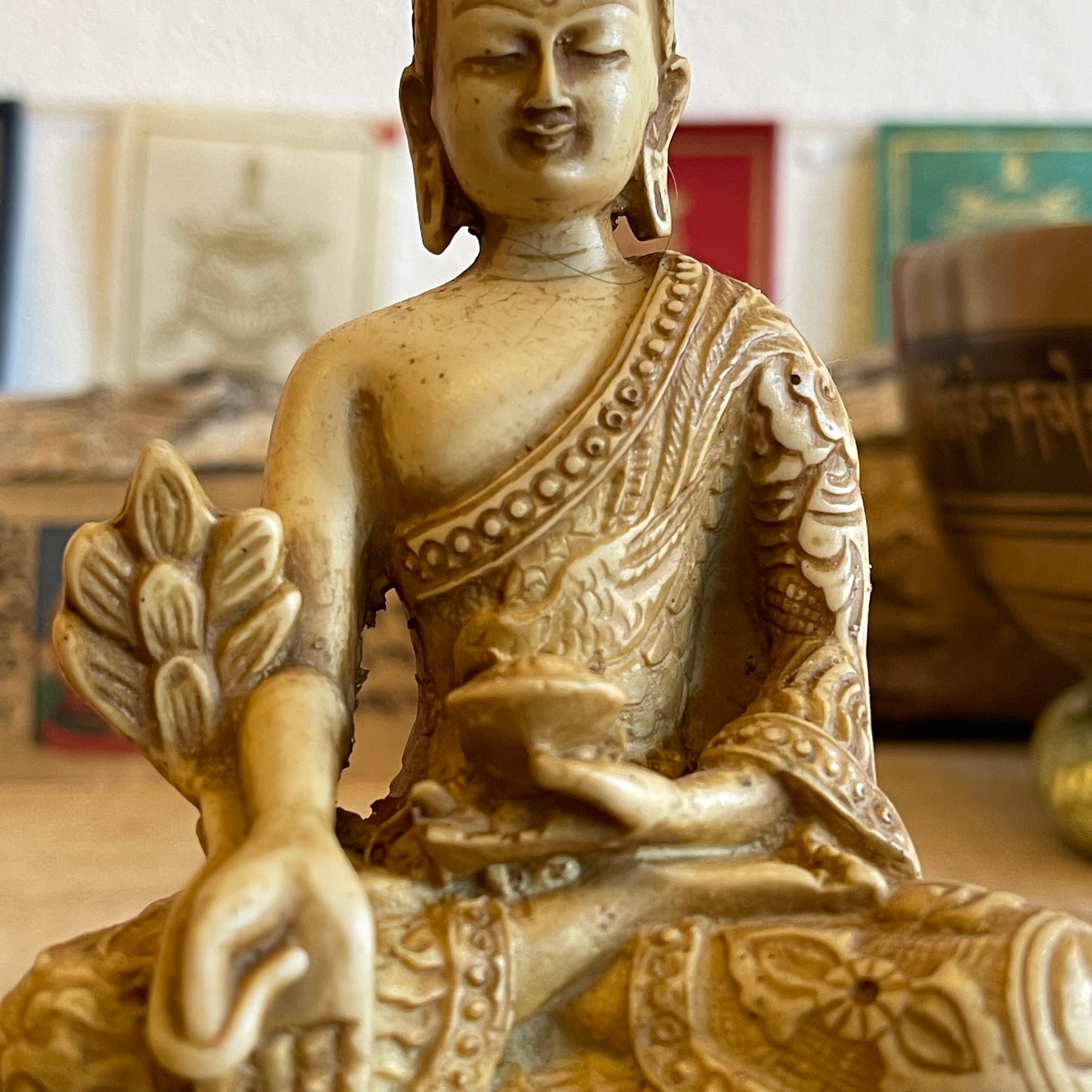 Medicine  Buddha white Resin Statue 14 cm