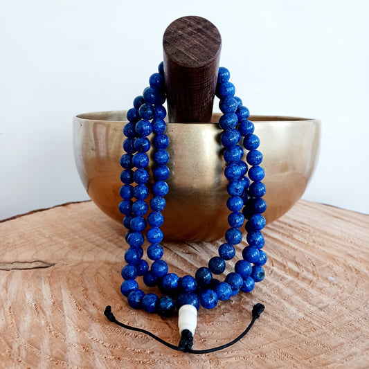 Lapis Lazuli has many healing properties. This pretty indigo and gold gemstone is known for cleansing the throat and third eye chakras and can be used to ward off psychic attacks. As a stone geared towards wisdom and communication, Lapis Lazuli can also help connect you to clarity, integrity, and intuition.