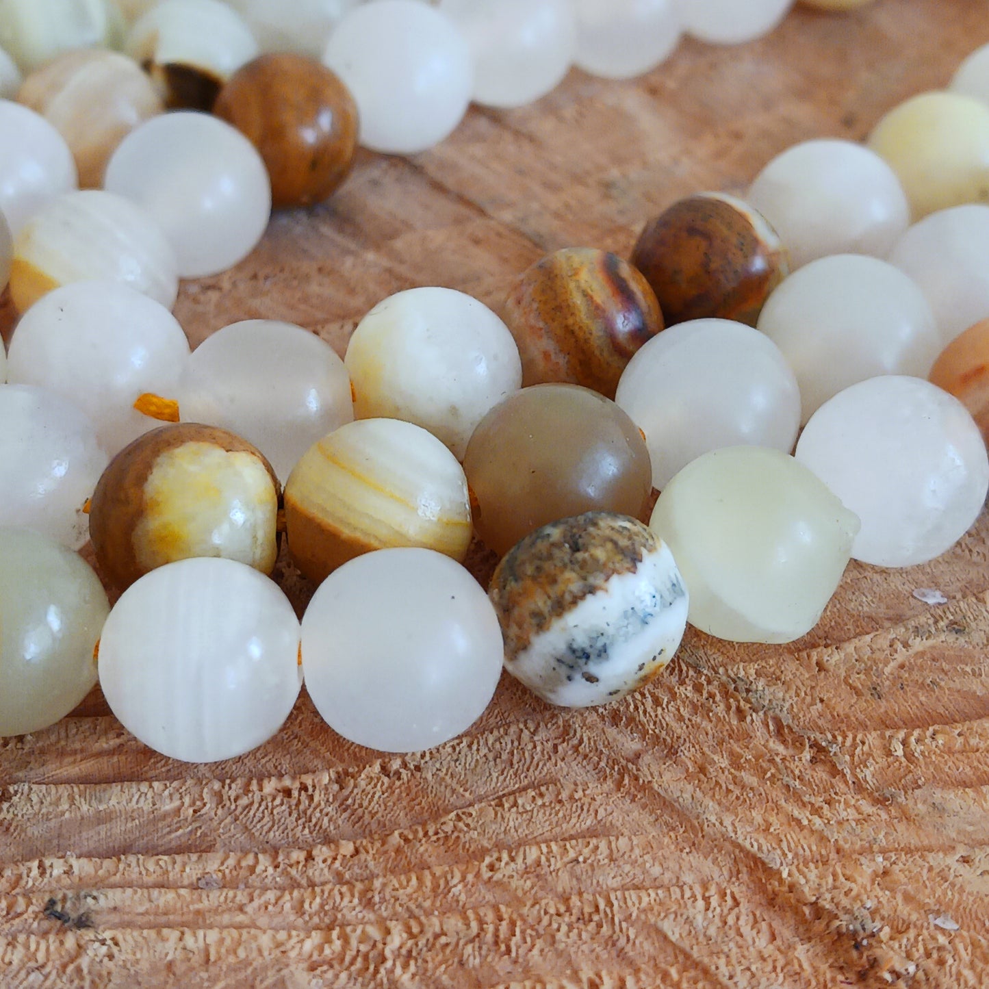 The Moonstone gemstone is known to aid in psychic protection and enhance lucid dreaming, making it a powerful tool for those seeking clarity and inner strength. Radiating with Goddess energy, rainbow moonstone aligns with the Third Eye Chakra, which is associated with intuition, insight, and psychic abilities.