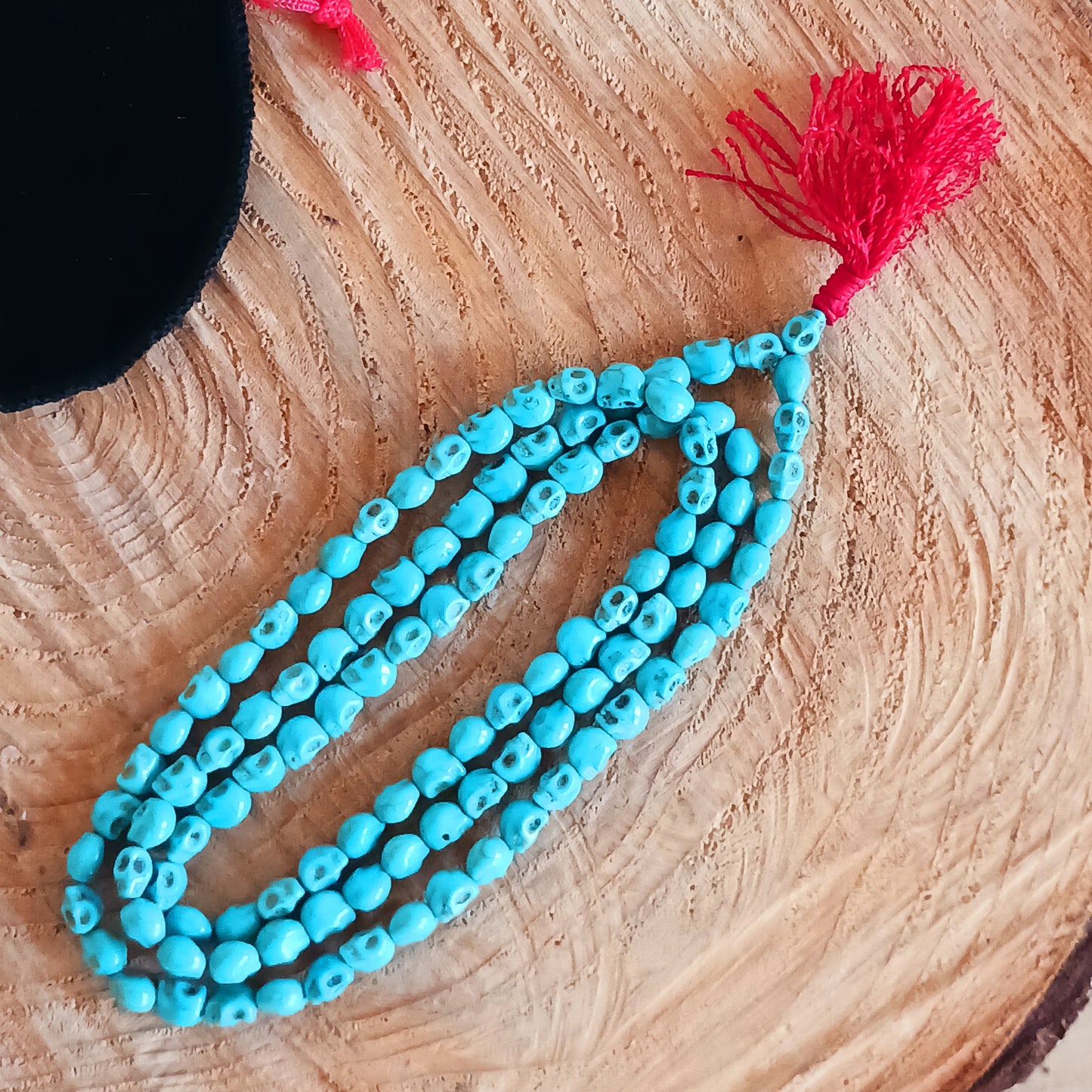 Mallah or Malas are a type of Buddhist rosary. Usually consisting of 108 beads which is a very auspicious number in Buddhism, Mallah beads are used to aid meditation and prayer with each bead representing a mantra repetition.