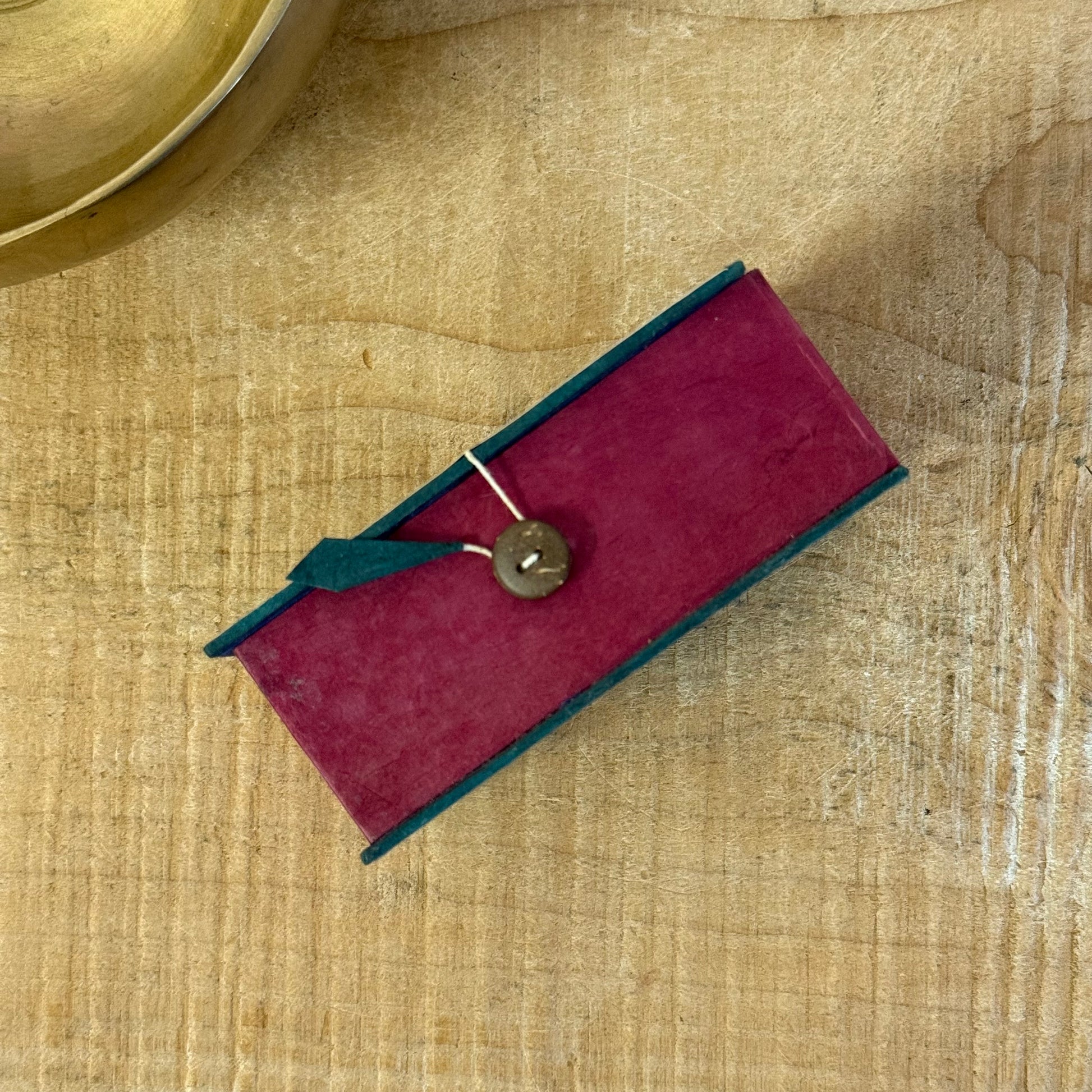 Guru Rinpoche Himalayan incense powder wrapped in handmade Lokta paper