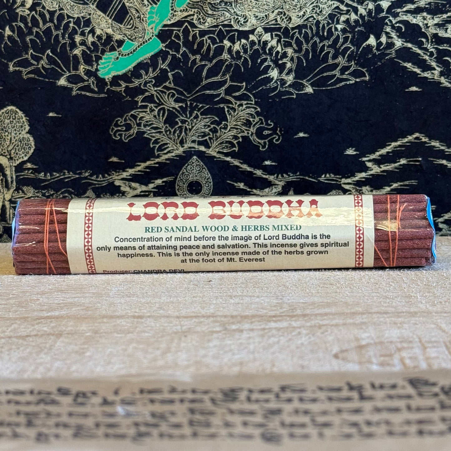 Chandra Devi Lord Buddha Tibetan Incense – Sandalwood Meditation

Handcrafted sandalwood incense with rare Himalayan herbs. Ideal for meditation, ritual, and mindfulness. 42 sticks of sacred peace from the Himalayas.