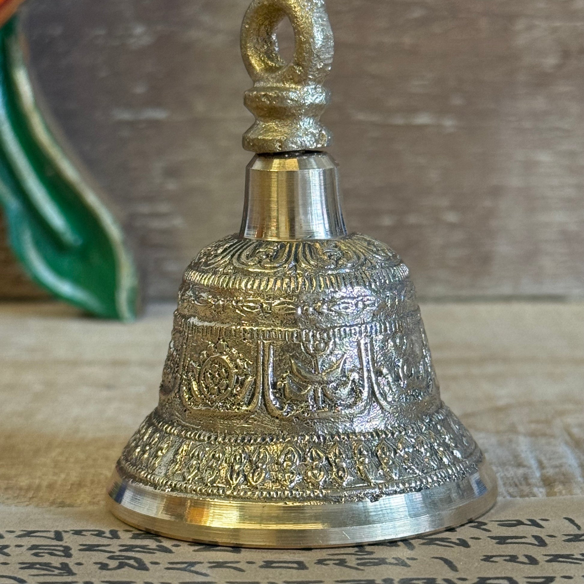 The Medium Tibetan Tingsha Bell is a sacred sound instrument, handcrafted with devotion and precision by skilled Tibetan artisans. Measuring 6 x 11.5 cm, it carries the essence of ancient mindfulness and Tibetan spiritual traditions.