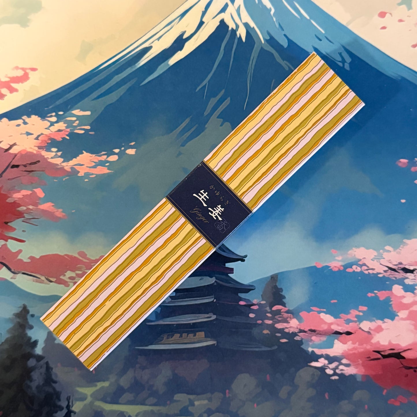 Kayuragi Ginger incense sticks in Japanese Paulownia wood box