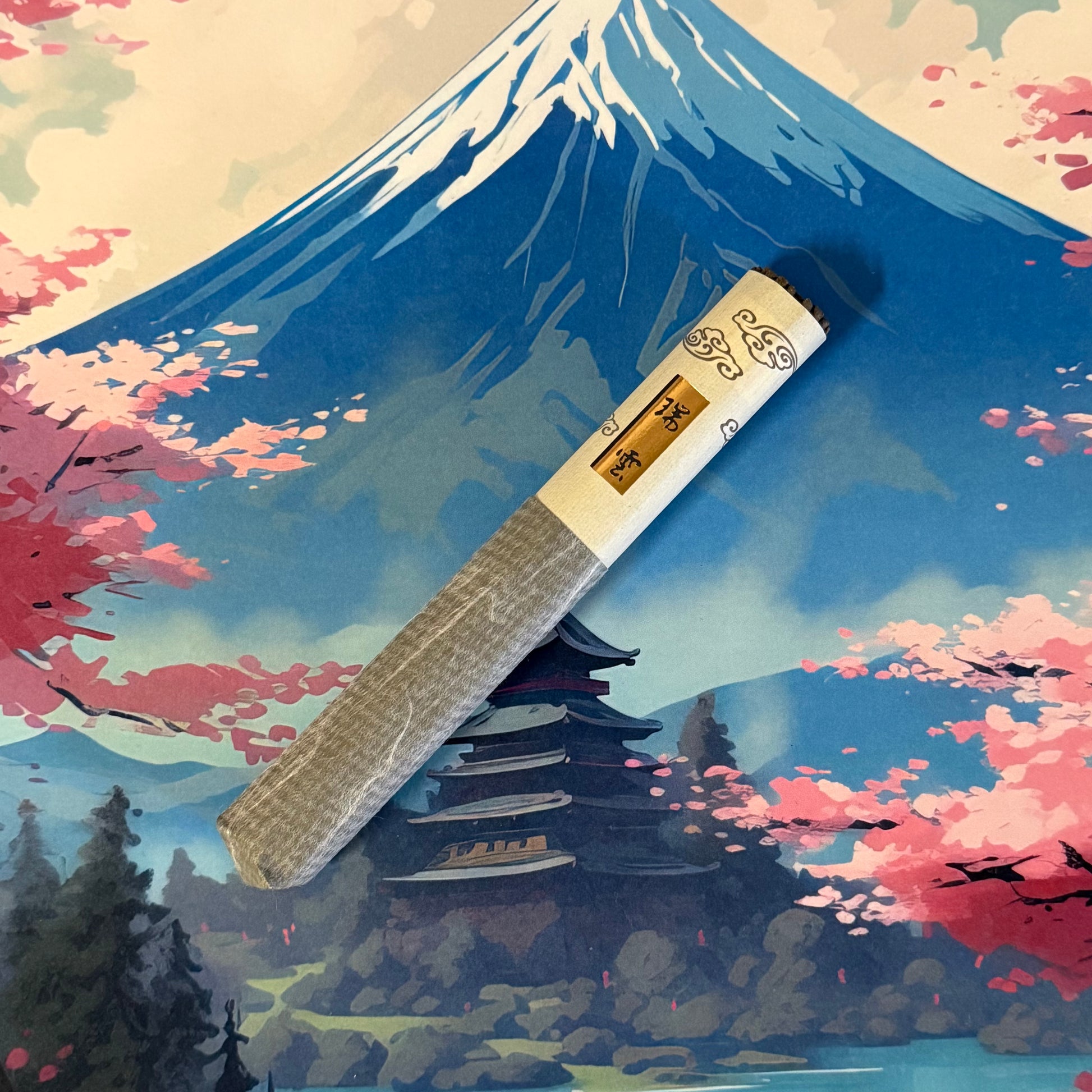 Zuiun Good Fortune Cloud incense by Nippon Kodo. Aloeswood-based Japanese incense with sweet woody notes, clean-burning and refined.
