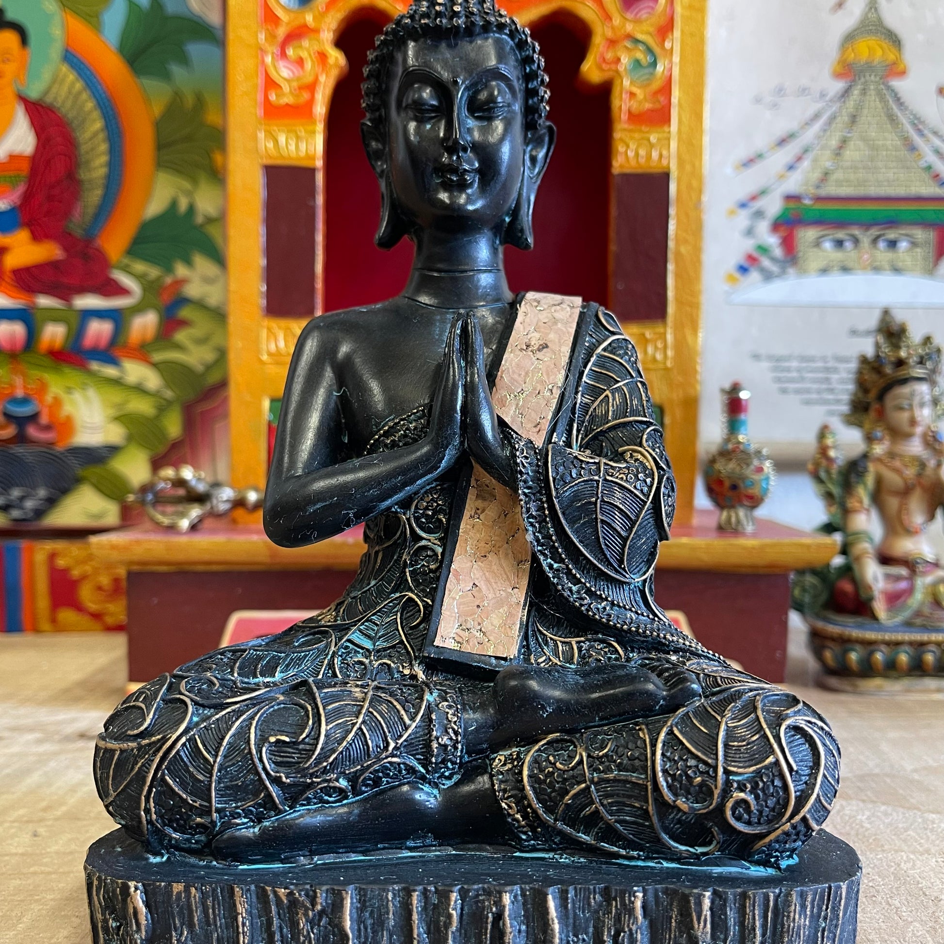 Praying Buddha antique look 22cm