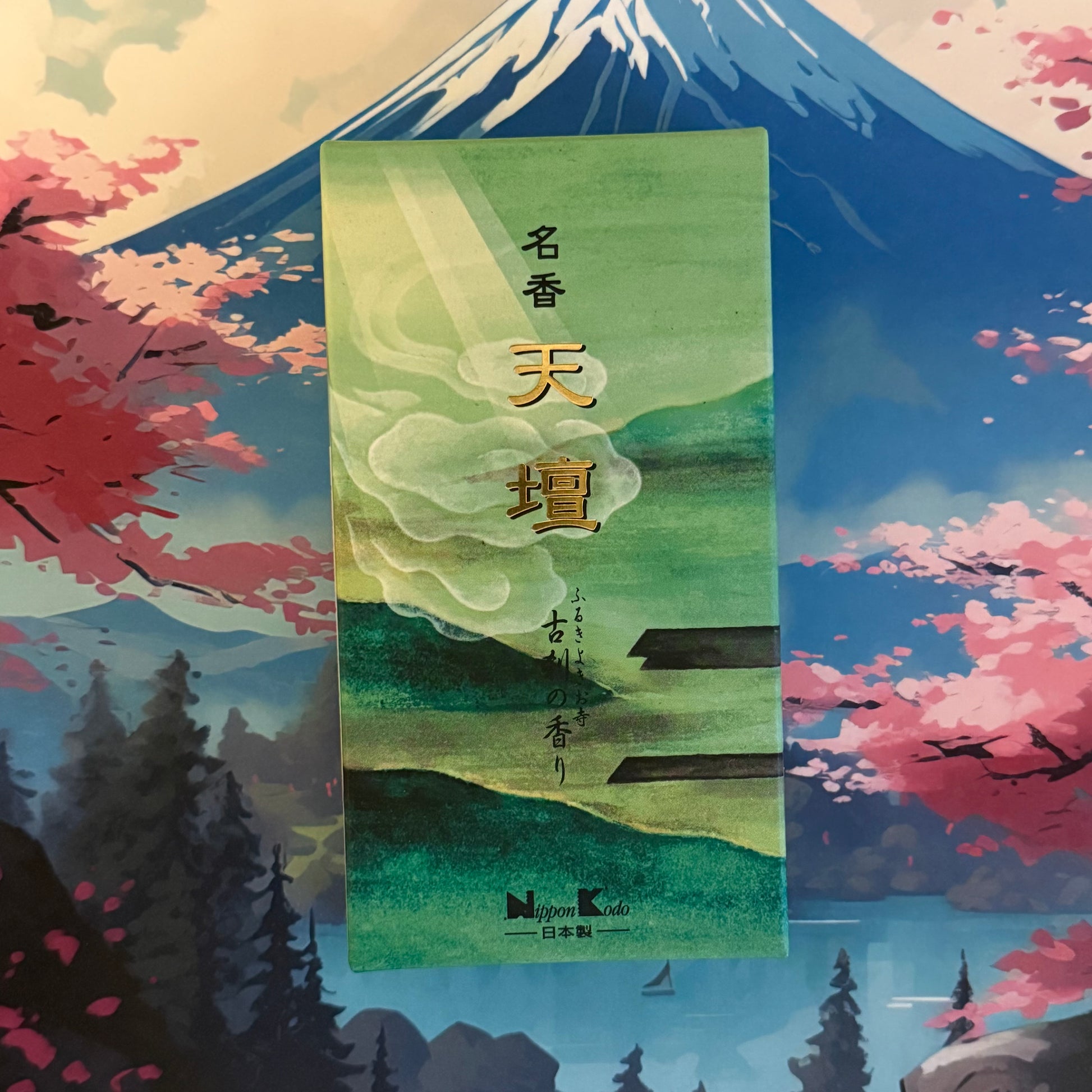 Tendan Old Temple Meiko Spicy Sandalwood incense. 300 Japanese incense sticks with woody, spicy notes—perfect for meditation, rituals, and daily calm.