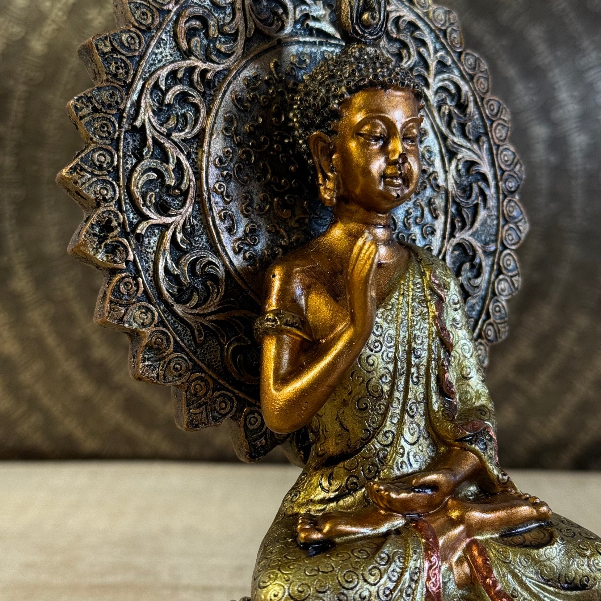 Buddha of Reassurance statue 18.5 cm with Abhaya Mudra, halo, and throne.