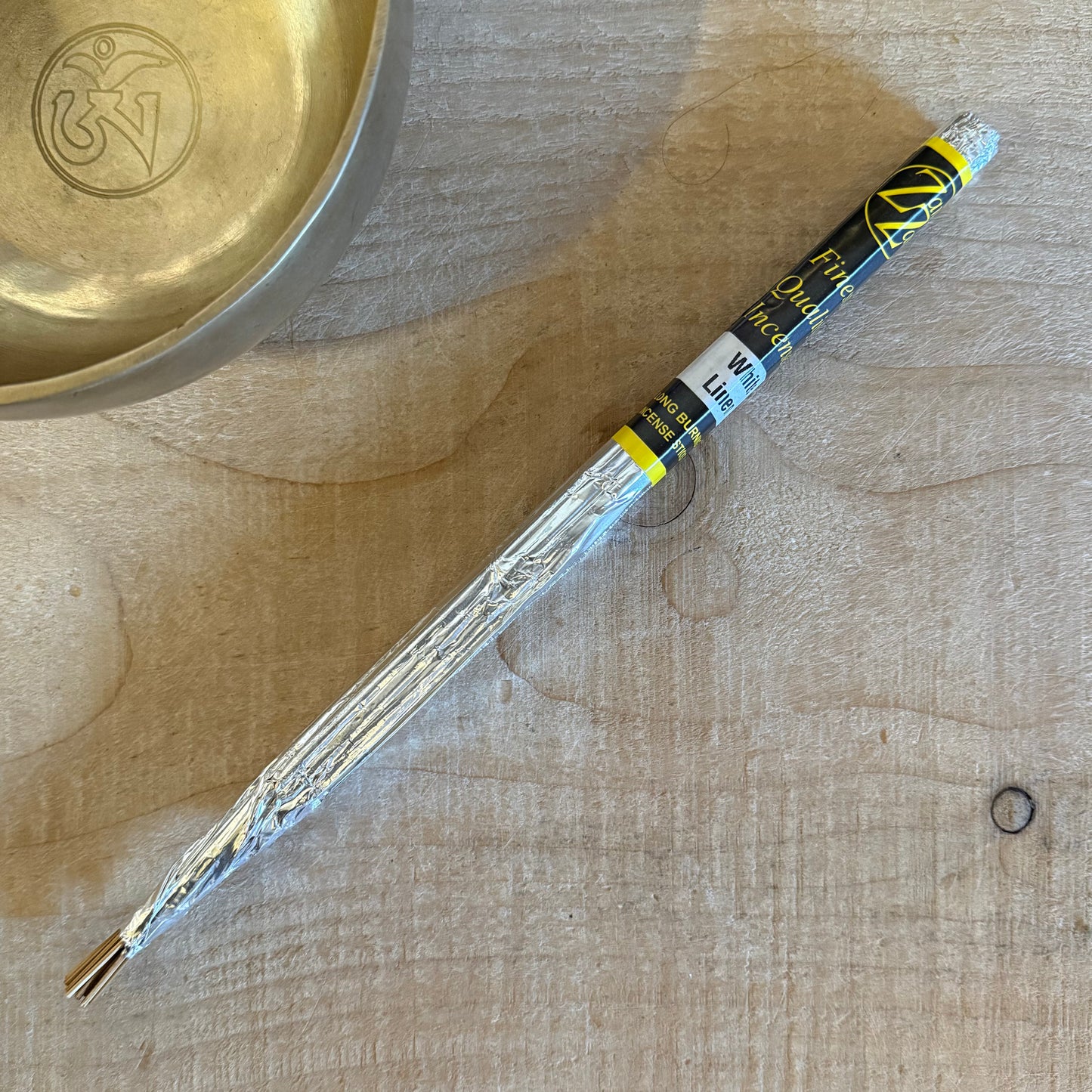 Zam Zam White Linen incense sticks with a clean, fresh aroma. Long burning hand rolled incense for meditation, relaxation, and space cleansing.