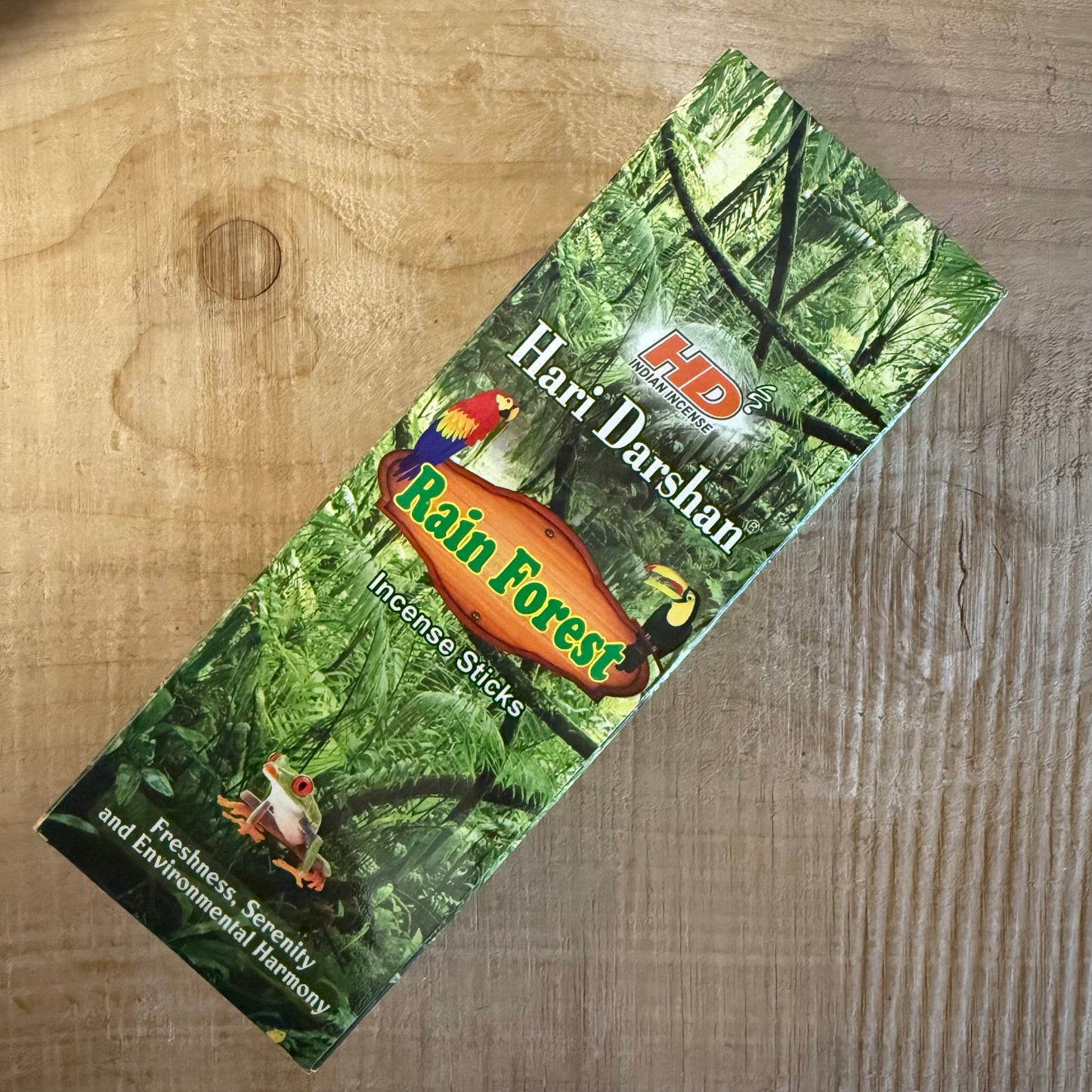Rain Forest Hexagon incense handcrafted in India. A fresh, woody blend with mossy notes, ideal for meditation, relaxation, and ritual use.