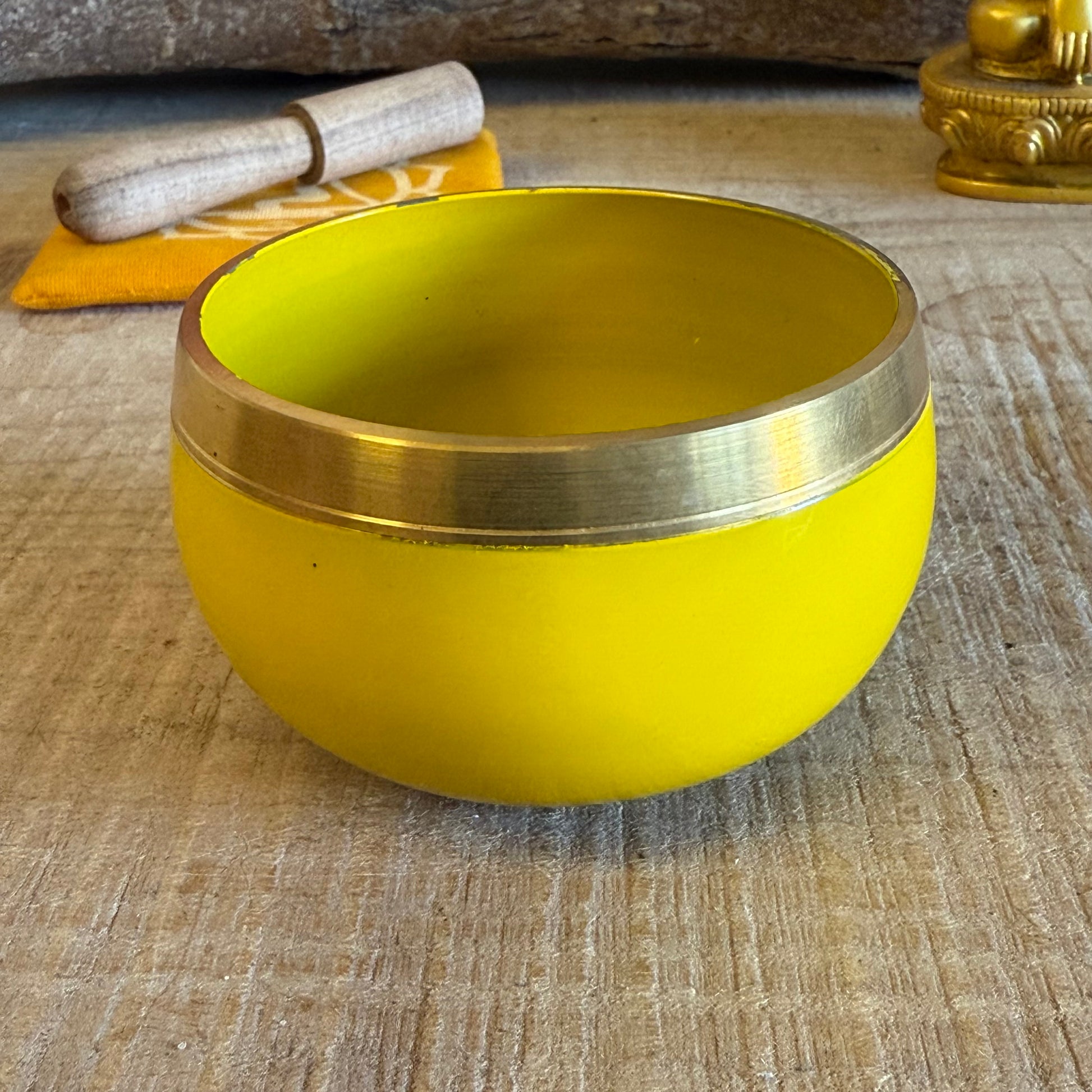 Ignite your inner fire with our Solar Plexus Chakra Singing Bowl. Handcrafted for intention and resonance, this golden-hued bowl is tuned to activate and balance the third chakra—your center of personal power, joy, and self-confidence.

Located just above the navel, the Solar Plexus Chakra (Manipura) governs willpower and emotional balance. When in harmony, it fuels intuition, eases tension, and restores clarity. Associated with the energies of Fire and ruled by the Sun and Mars, this chakra thrives on empo
