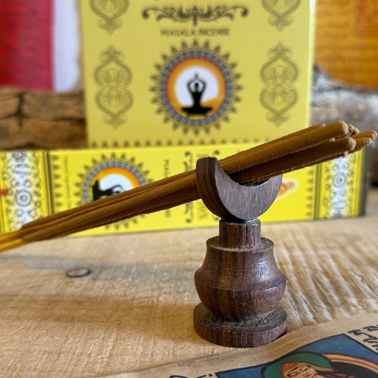 Ayurvedic masala&nbsp;Meditation &nbsp;incense sticks are made from essential oils plus all-natural ingredients for a pure aroma every time. Each variety is a fine blend of premium resins, oils, herbs, petals and honey. Beautiful scents for meditation, yoga and spiritual cleansing include fragrant aids to promote harmonious mood and enhance wellbeing