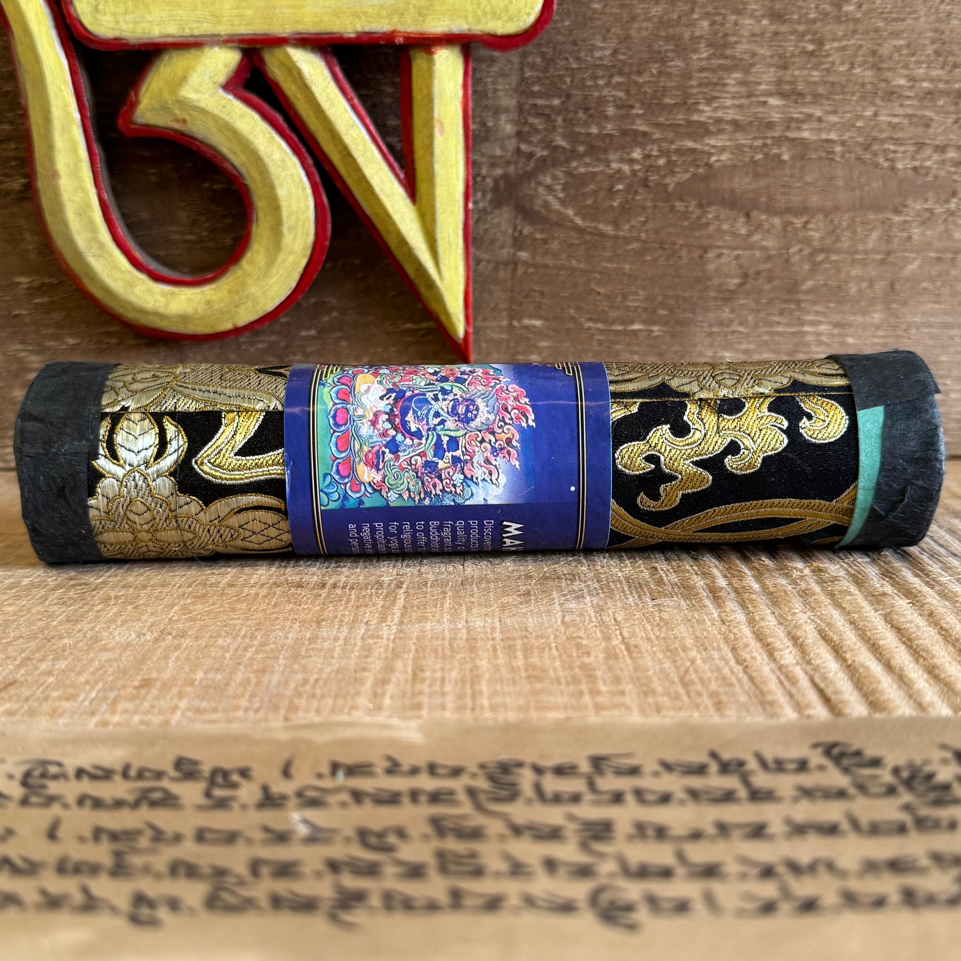 Step into the sacred power of protection and purification with Mahakala Incense, a premium blend rooted in traditional Tibetan Buddhist and ancient medical practices. Named after the wrathful guardian deity Mahakala, this incense is designed to purify space, dispel obstacles, and honor local protective spirits.