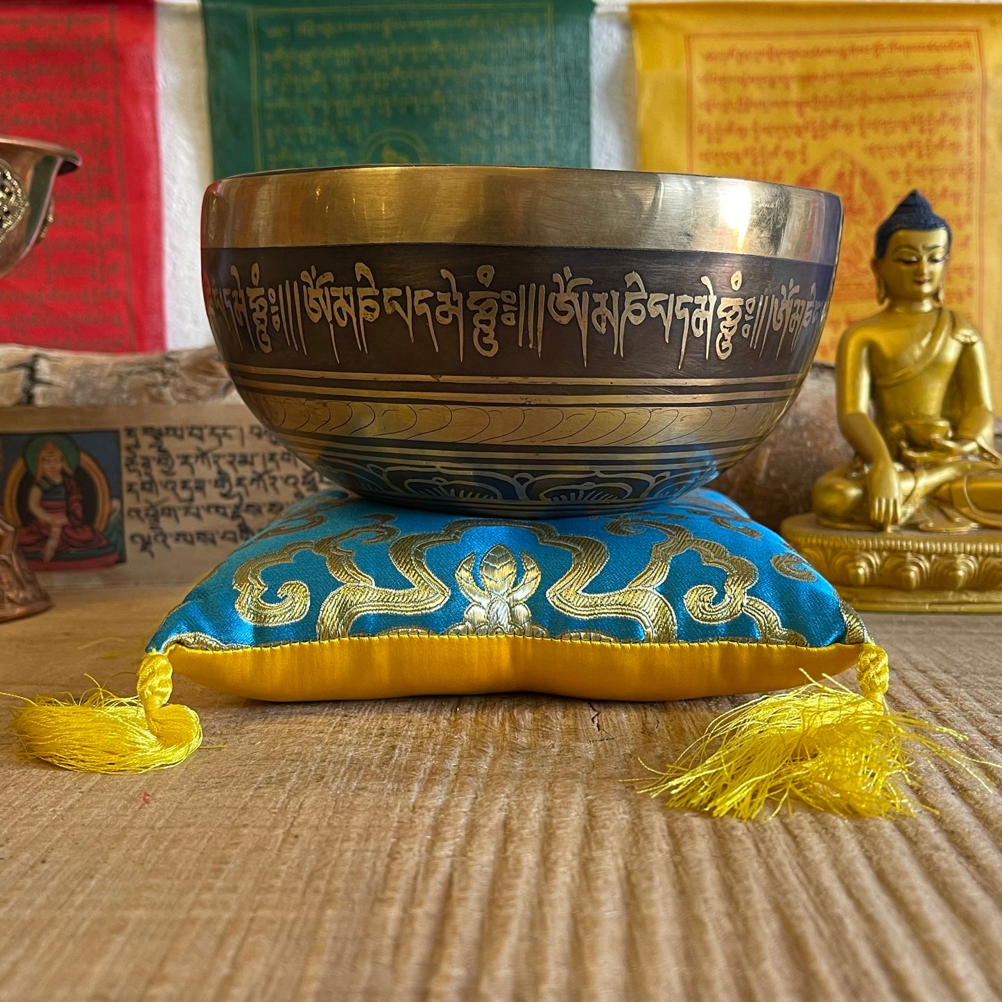 Flat Singing Bowl Cushion | Buddhist singing bowl cushion