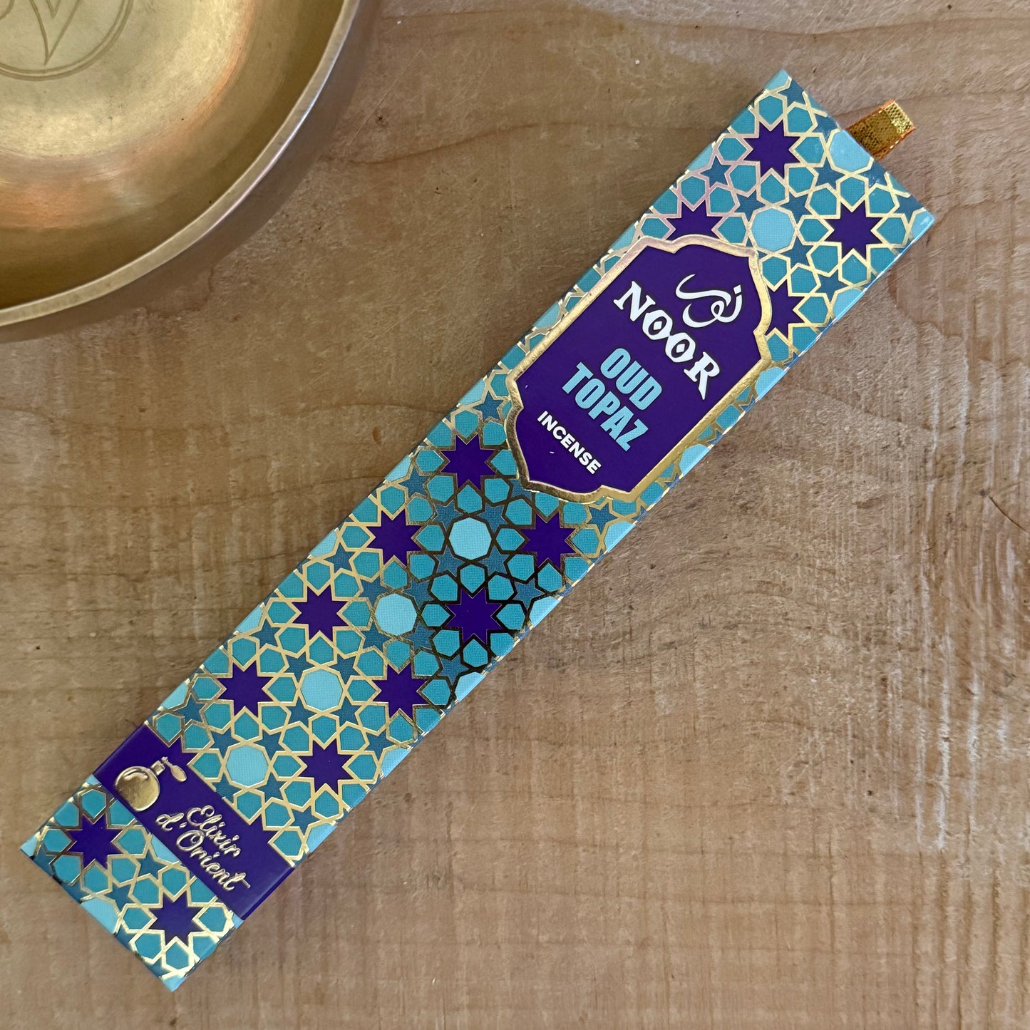 Noor Oud Topaz Incense – Oud, Saffron & Sandalwood Blend