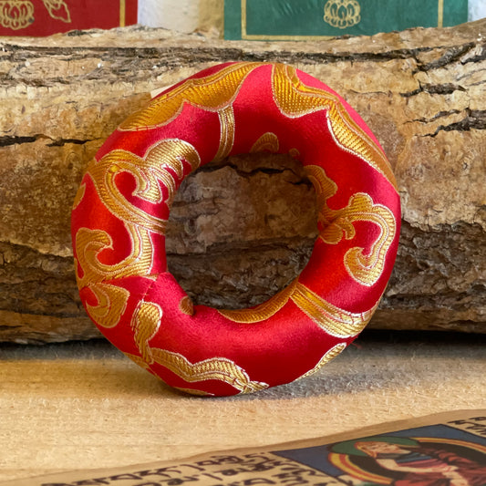 Doughnut Singing Bowl Cushion 8 Cm Red