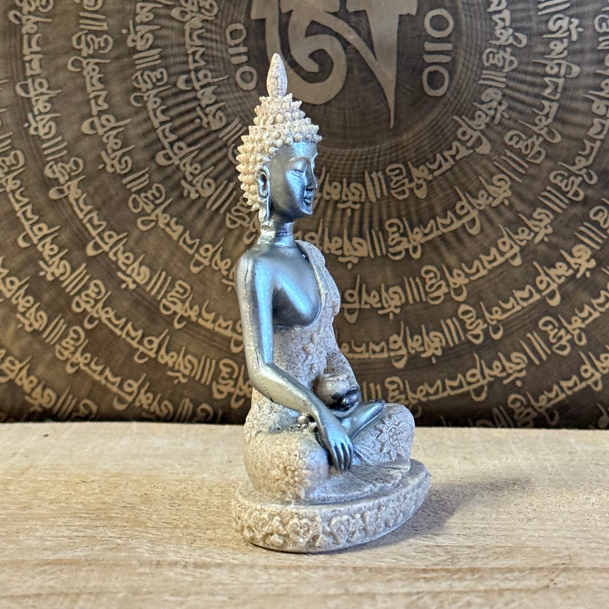 10 cm Buddha statue in meditation dhyana mudra, polyresin material.
