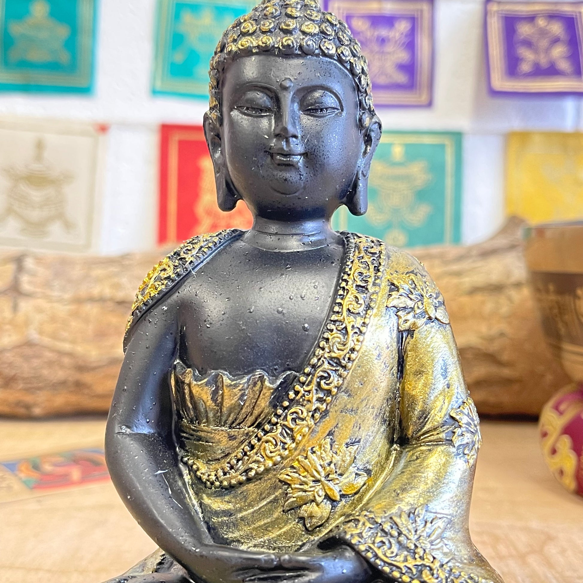 Buddha in Meditation (resin) 16 cm