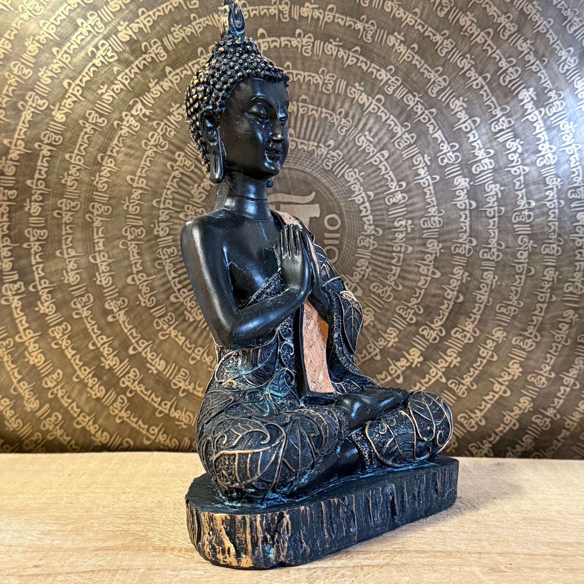 Praying Buddha antique style polyresin statue 22 cm with praying mudra.