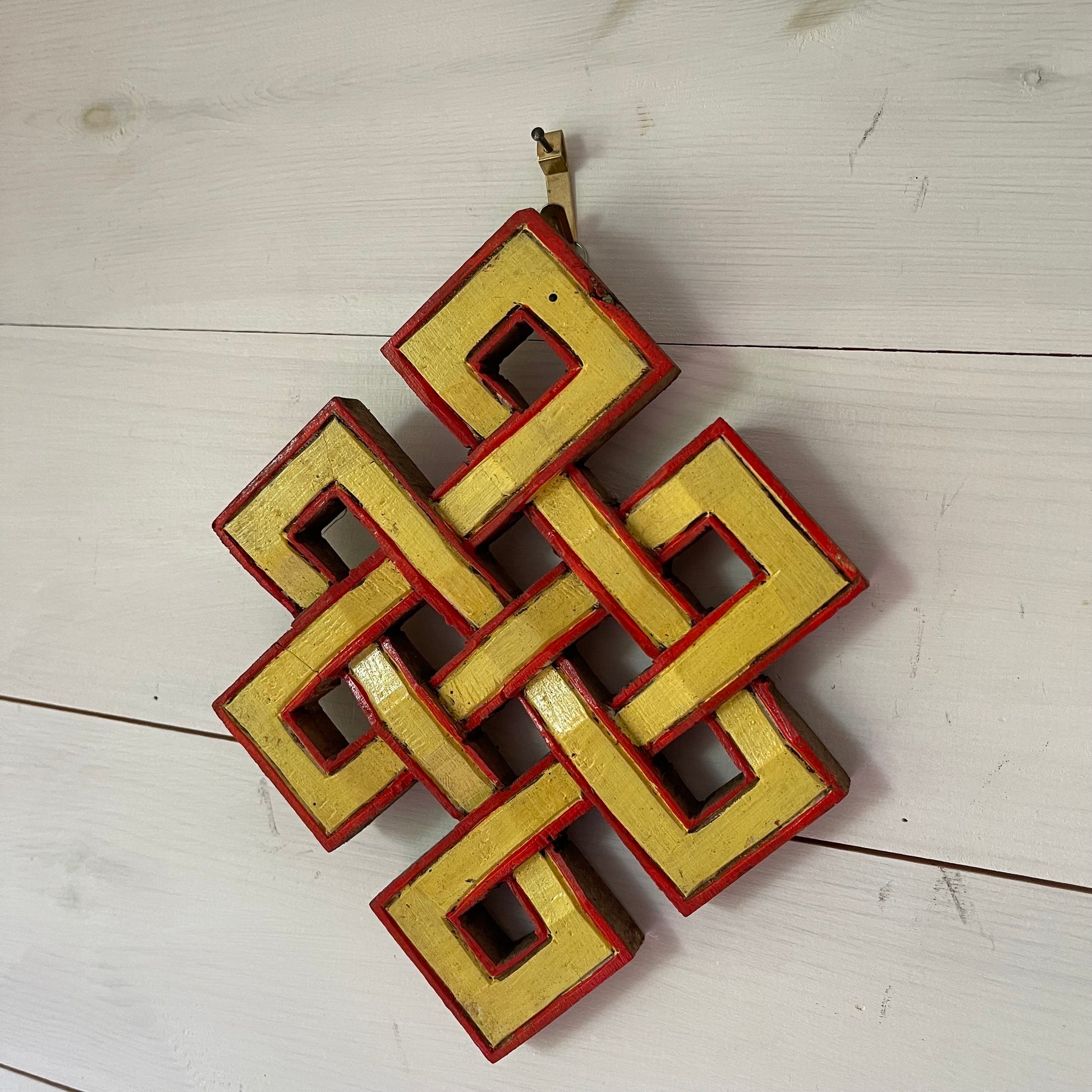 Tibetan Hand painted  Endless Knot Med 20 x 15 cm