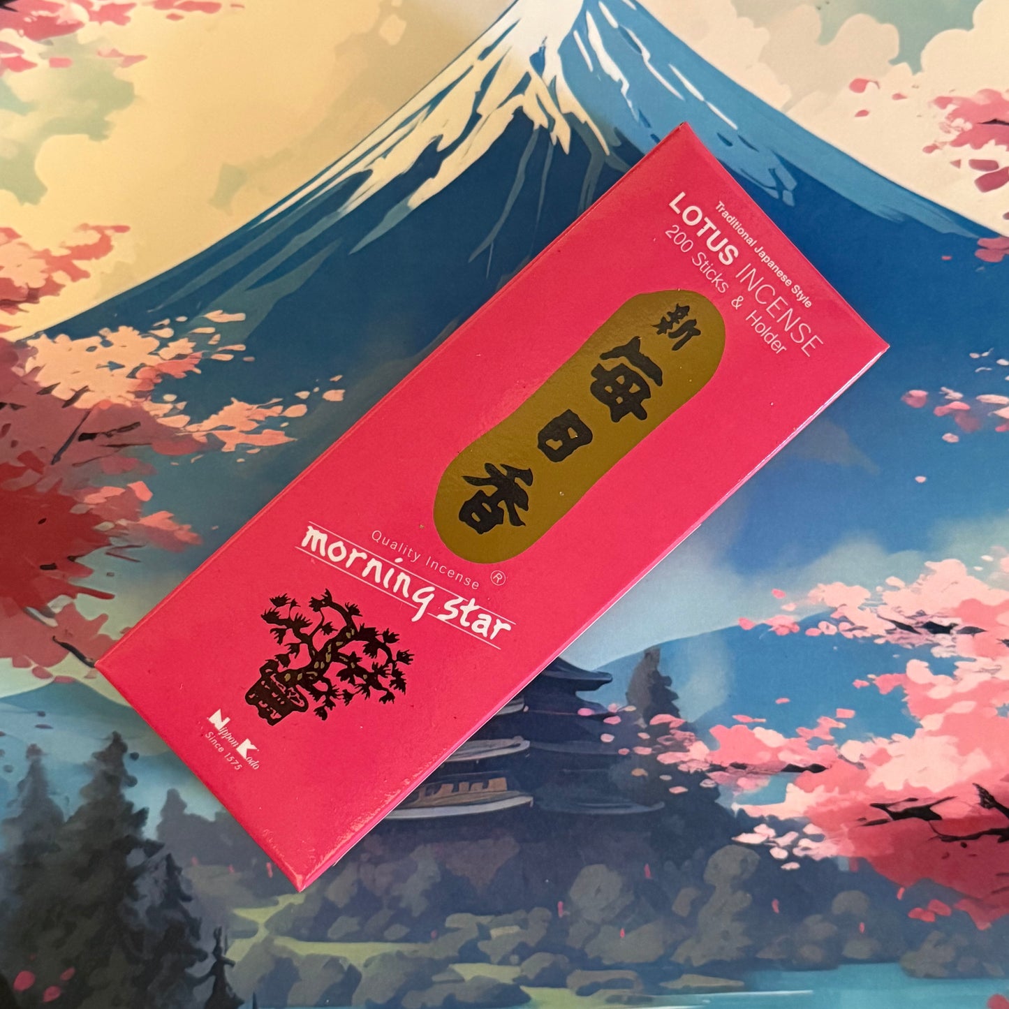 Discover Morning Star Lotus incense by Nippon Kodo. Clean-burning Japanese incense with a soft, exotic floral aroma, ideal for relaxation and daily use.