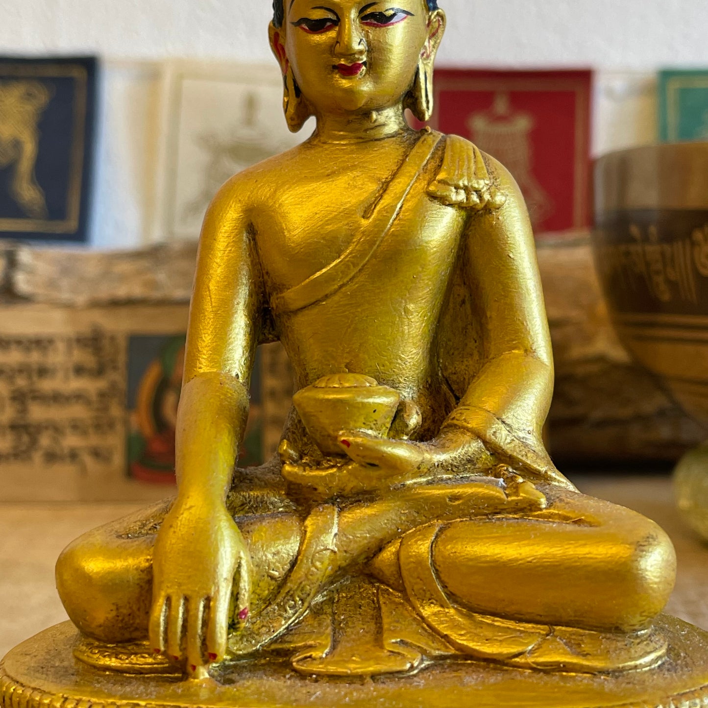 Golden Resin Statue of Shakyamuni Buddha 14cm