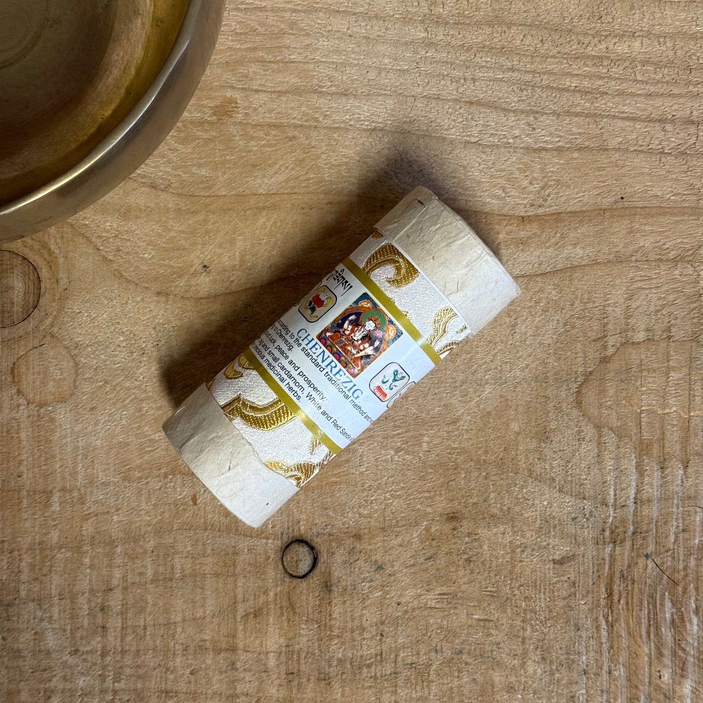 Ah, dear seeker of peace, you have discovered the sacred Druk Bhutanese Incense – Chenrezig, crafted with reverence in accordance with ancient Bhutanese texts. This incense is more than a fragrance; it is a pathway to happiness, prosperity, and deep inner calm.