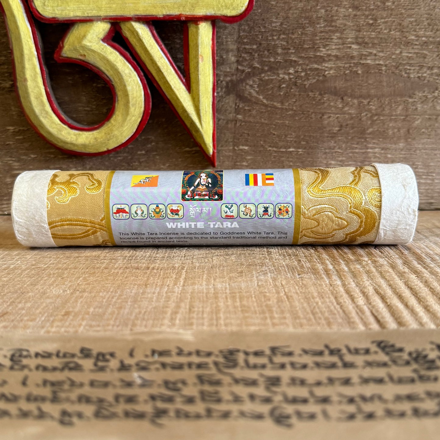 Awaken the energy of healing, compassion, and long life with the sacred aroma of Druk White Tara Bhutanese Incense. Prepared according to ancient Buddhist texts and traditional Bhutanese methods, this incense honors White Tara—the Mother of Liberation and embodiment of enlightened wisdom.

Each stick is handmade using a revered blend of ingredients, including shukpa, cinnamon, cardamom, aru, baru, churu, saffron, pekor, clove, and several other medicinal Himalayan herbs. This rare and pure combination suppo