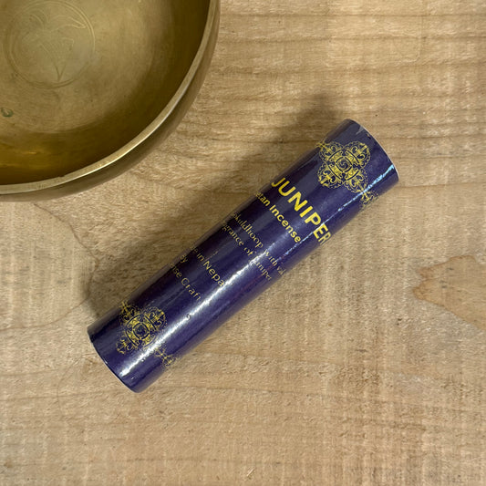 Discover the ancient cleansing power of Mugwort, known as Titepati in Nepal and Black Sage in English. Revered for centuries in Himalayan ritual, Mugwort is a sacred herb traditionally used to purify energy, protect the home, and enhance spiritual awareness.