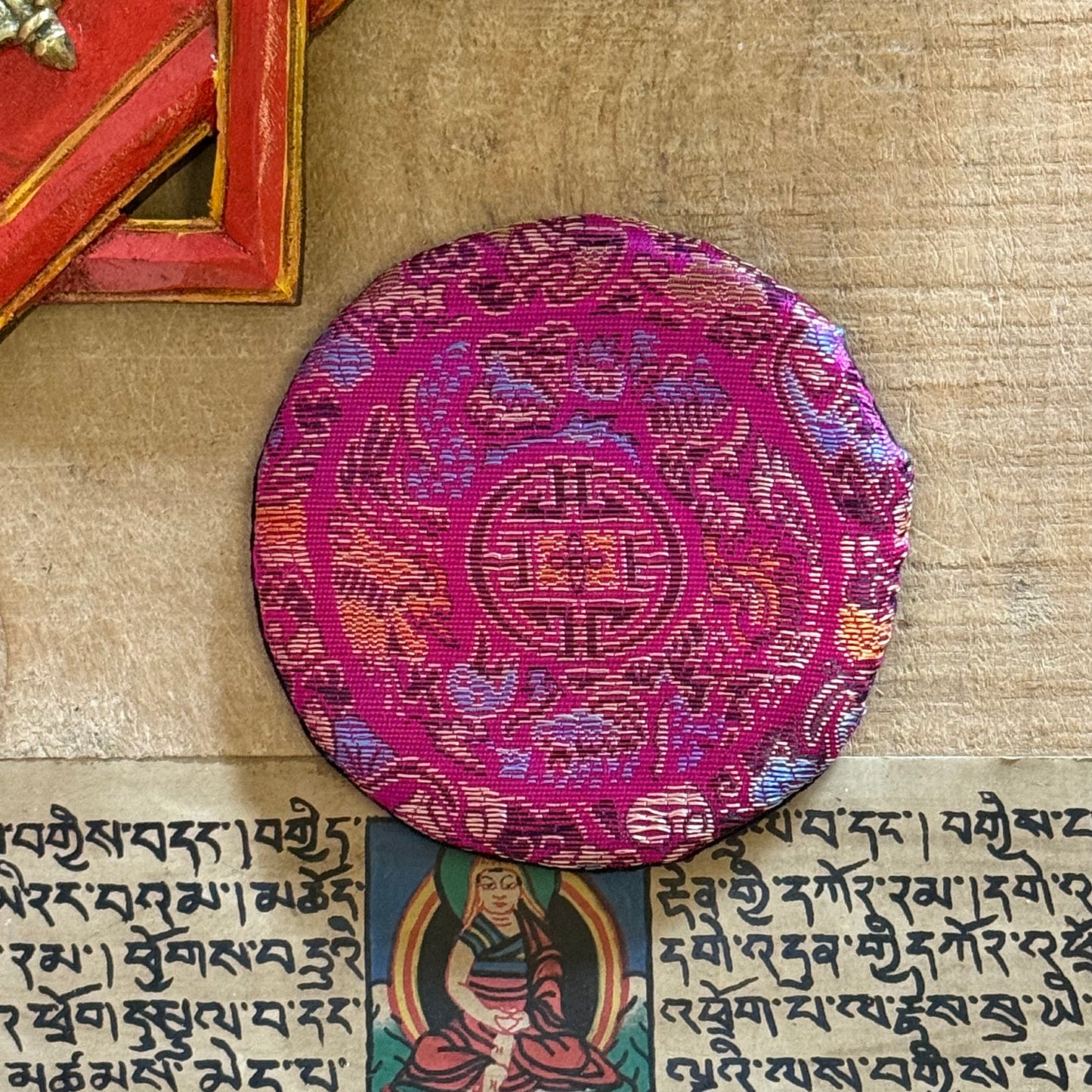 Brocade Singing Bowl Cushion | Handmade Support for Clear Sound

Enhance your practice with our brocade singing bowl cushion. Handmade in Nepal, it stabilizes your bowl for pure sound and adds beauty to your sacred space.