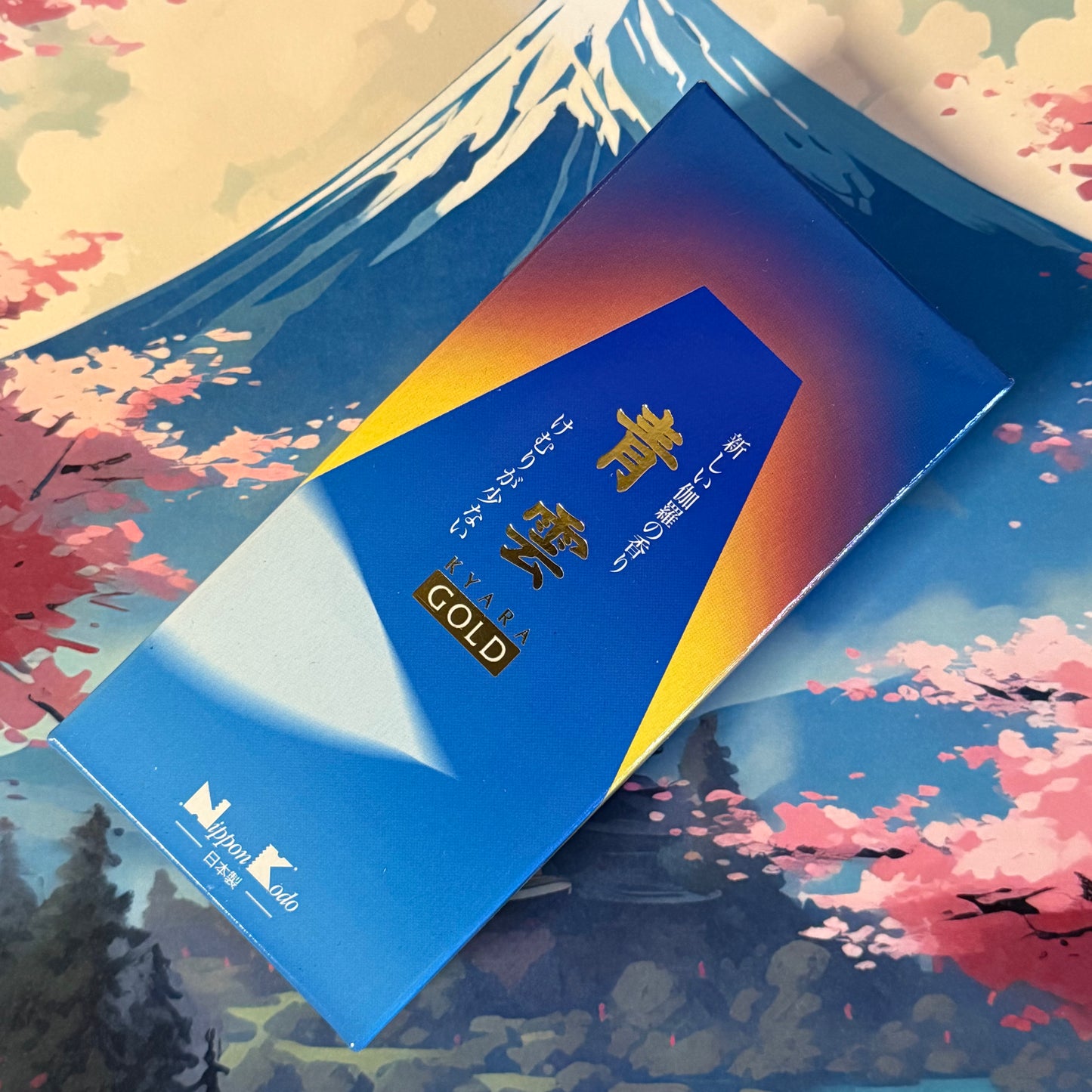 Seiun Gold Japanese incense. 220 aloeswood sticks with vanilla, clove & cinnamon for meditation, Buddhist rituals, and creating a calming home atmosphere.