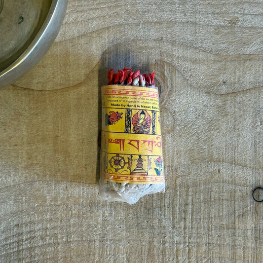Tashi Buddha Rope Incense | Handmade Nepali Himalayan Incense

Tashi Buddha Rope Incense: 25 natural ingredients for healing & ritual. Handmade in Nepal with sandalwood, saffron & more. Earthy, grounding aroma.