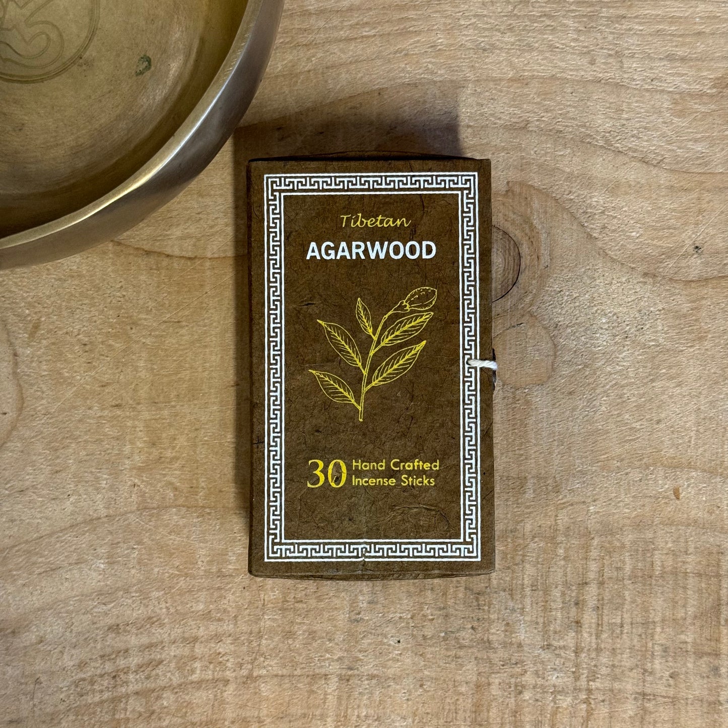 Agarwood, known as the “Wood of the Gods,” has been cherished in Tibetan Buddhism for centuries. It is revered for guiding practitioners inward—toward clarity, grounding, and inner peace. This sacred incense is used during meditation to bring energy to the center, awaken higher consciousness, and calm both mind and spirit.