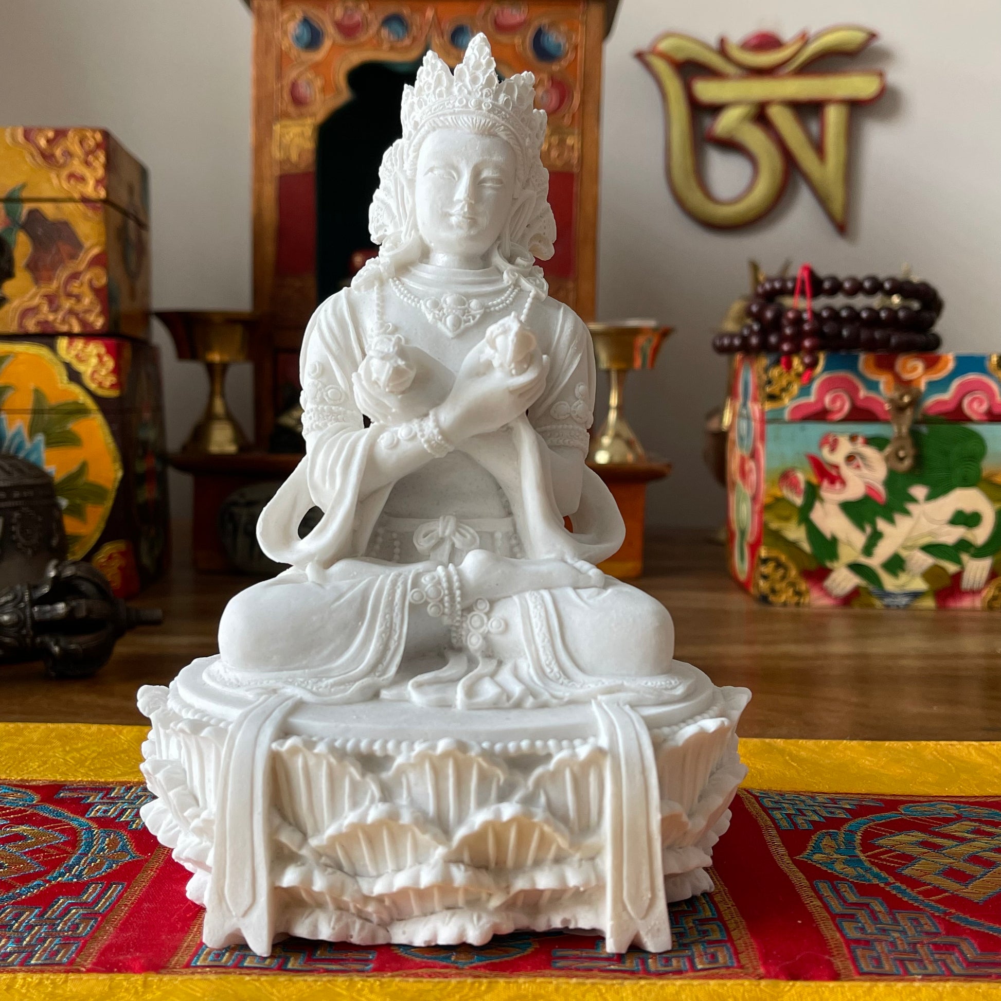 Buddha statue with dorje and bell (white)