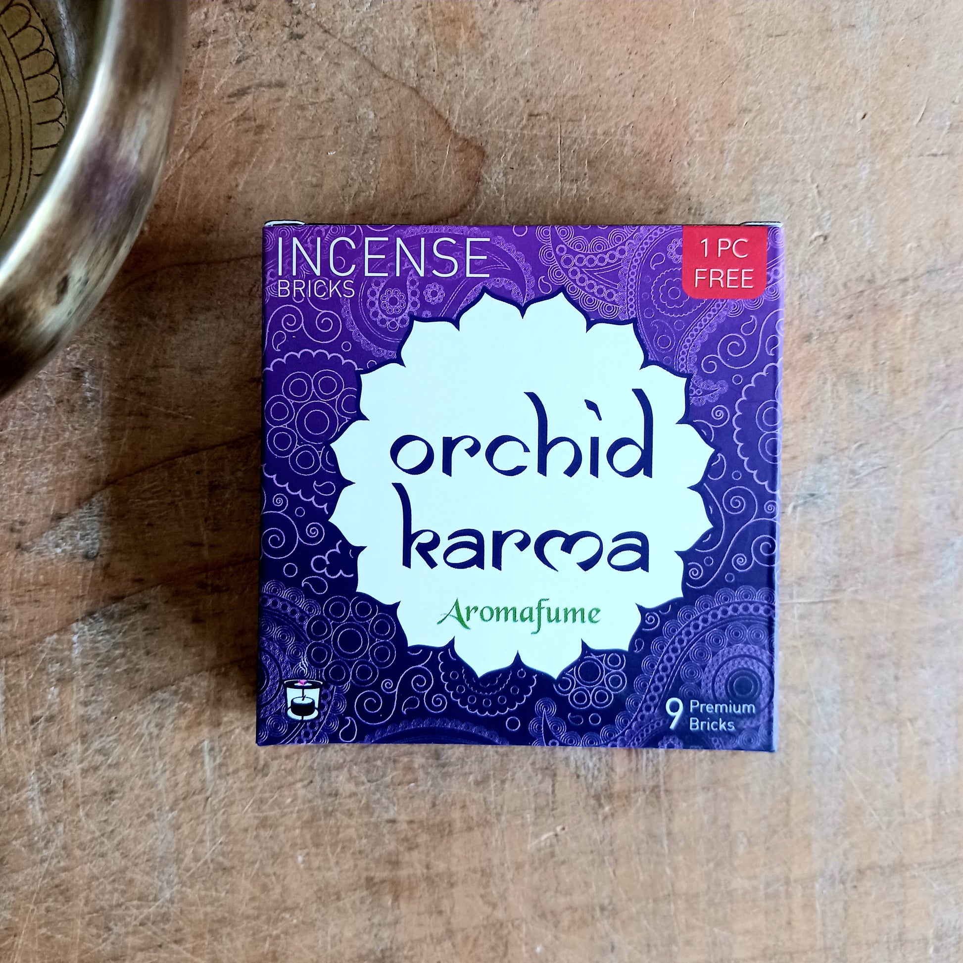 Aromafume Palo Santo Incense Bricks are a natural, non-toxic incense designed for use with a compatible incense diffuser. Infused with the sacred aroma of palo santo, known as “holy wood,” this incense releases a warm, woody fragrance with soft citrus undertones when gently heated.