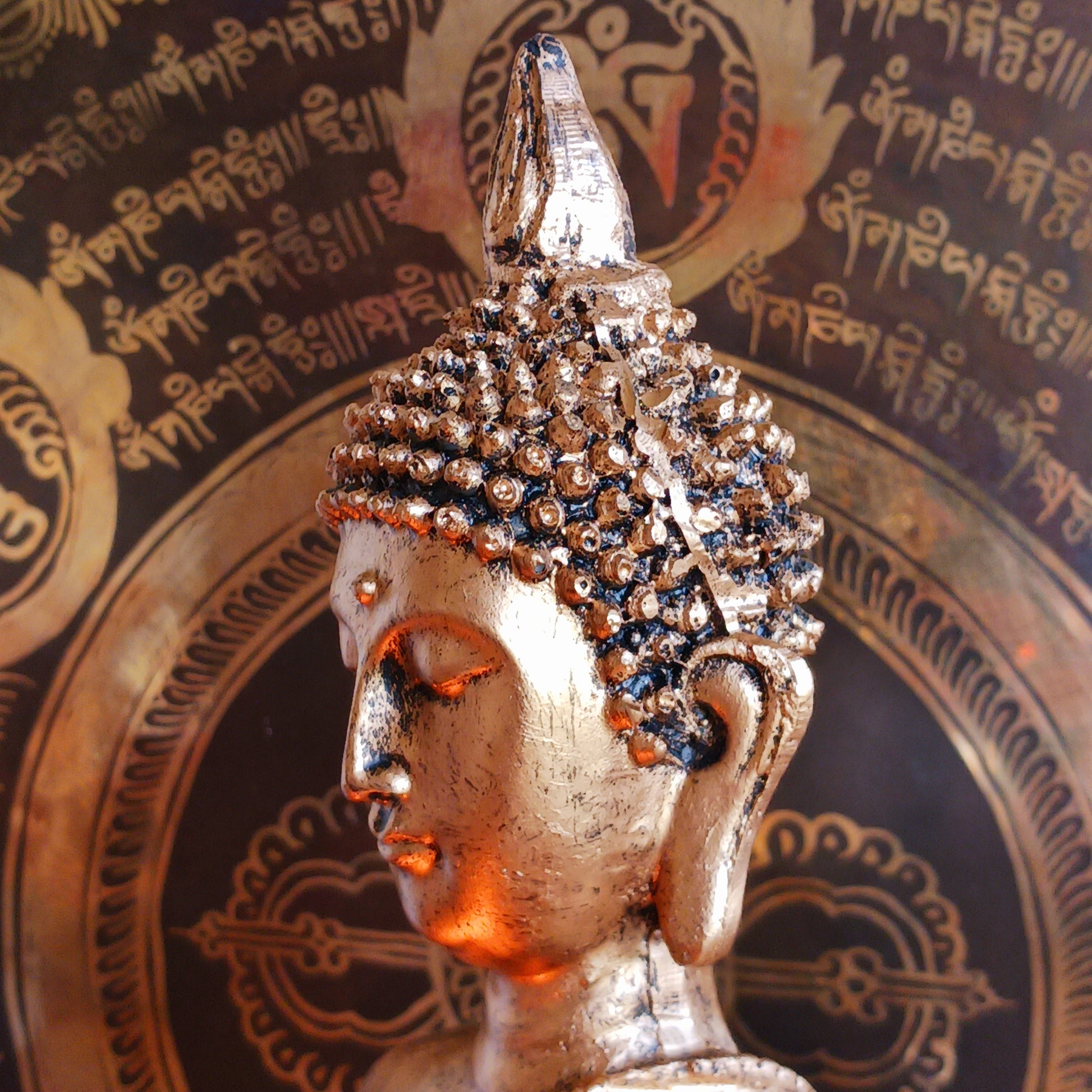 Bring peace, balance, and spiritual elegance into your space with this Thai-Style Buddha Statue, beautifully designed to inspire mindfulness and inner harmony. Crafted from durable poly resin, this 27cm statue features a vintage finish and intricate lotus leaf patterns on the Buddha’s robe—symbolizing purity, enlightenment, and spiritual growth.