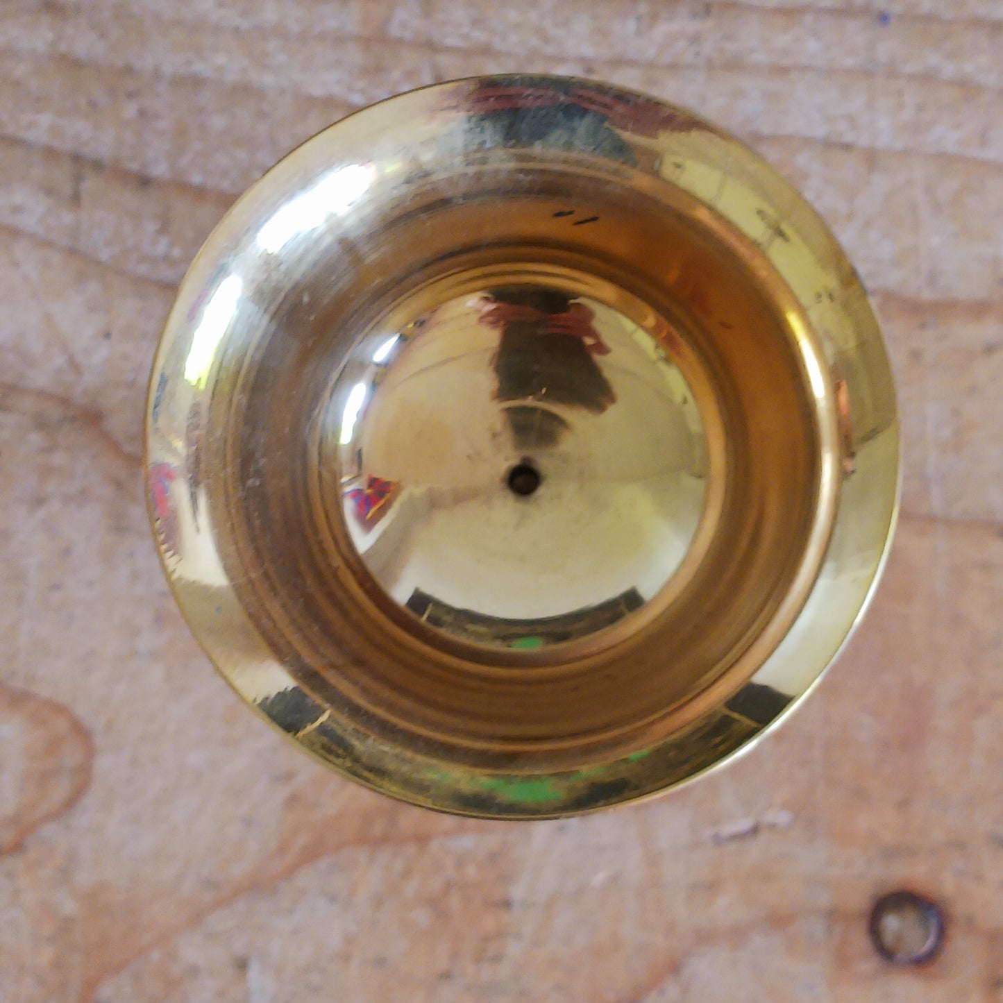 Illuminate your spiritual space with this beautiful Traditional Brass Tibetan Butter Lamp, a sacred symbol used across Himalayan temples and homes. These simple lamps are a cornerstone of Tibetan Buddhist practice, traditionally lit each morning to represent the illumination of wisdom and to dispel ignorance.