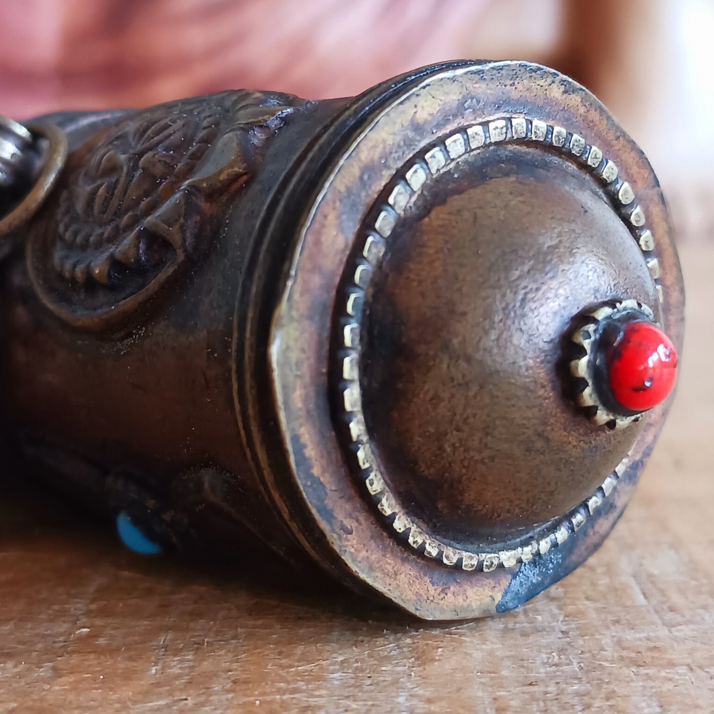 Introducing the Dorje Tibetan Incense Holder, a meticulously handcrafted ritual accessory designed to elevate your incense experience. This exquisite incense holder is not only a functional storage solution but also a captivating piece of art. Carefully crafted and adorned with brass dorjes and auspicious symbols, it exudes a sense of spiritual elegance.