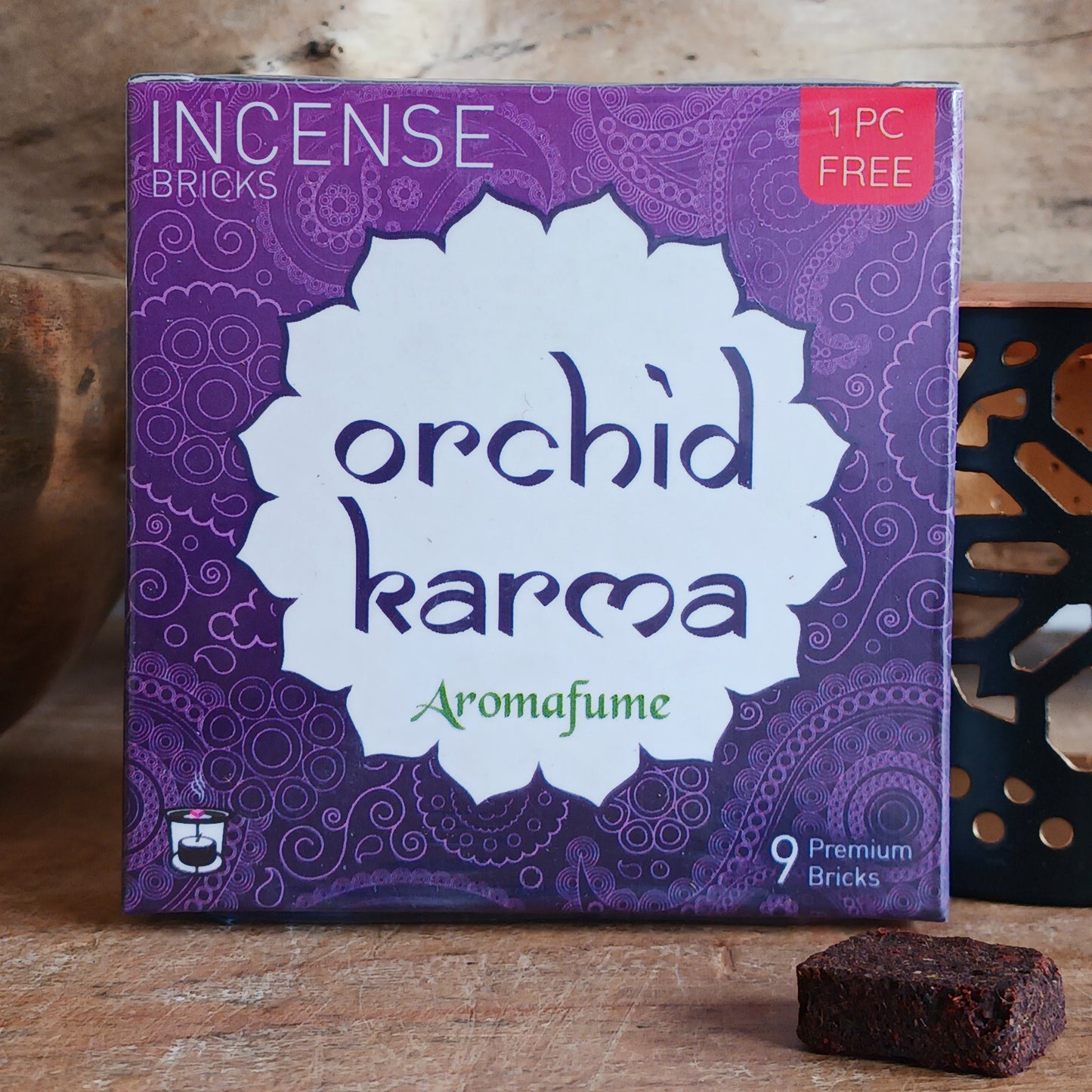 Aromafume Orchid Karma Incense Bricks are a natural, non-toxic incense alternative designed for use with a compatible incense diffuser. Crafted in India using traditional methods, these ash-free incense bricks release a gentle floral aroma when heated, blending orchid, lavender, lily, and Indian jasmine into a soft, uplifting fragrance.