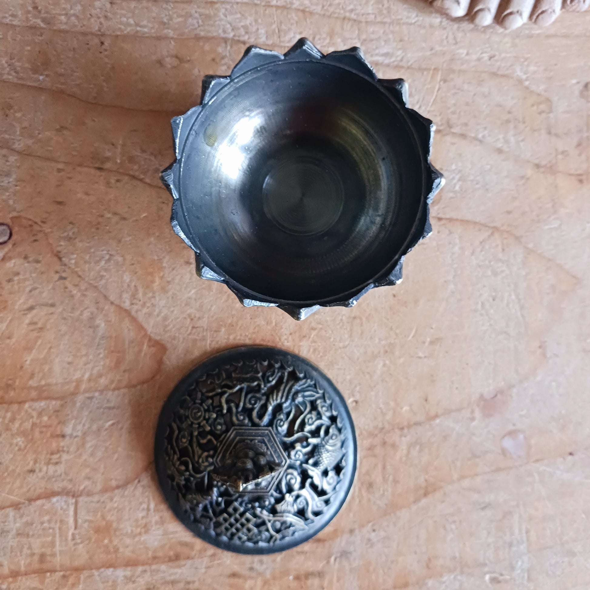 Invite tranquillity into your sacred space with our Elegant Lotus Incense Burner. Crafted in the shape of a blooming lotus—a powerful symbol of purity and spiritual awakening—this beautifully designed piece elevates your meditation, prayer, or relaxation rituals.