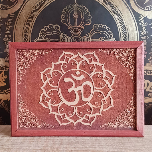 Celebrate the elegance of hand-carved craftsmanship with this Wooden Keepsake Box Om, made from sustainably sourced mango wood in India. The intricate Om design embodies spiritual harmony, making it perfect for storing jewellery, trinkets, or cherished keepsakes.