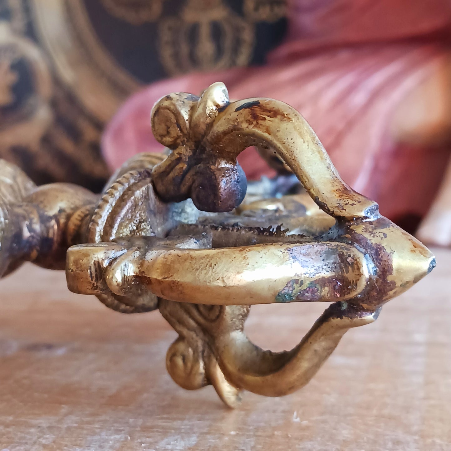 Experience the spiritual power and symbolism of this Tibetan Lotus Double Dorje, a sacred object deeply rooted in Tibetan Buddhist tradition. Crafted with care by skilled artisans, this quality piece represents protection, harmony, and unshakeable spiritual strength.