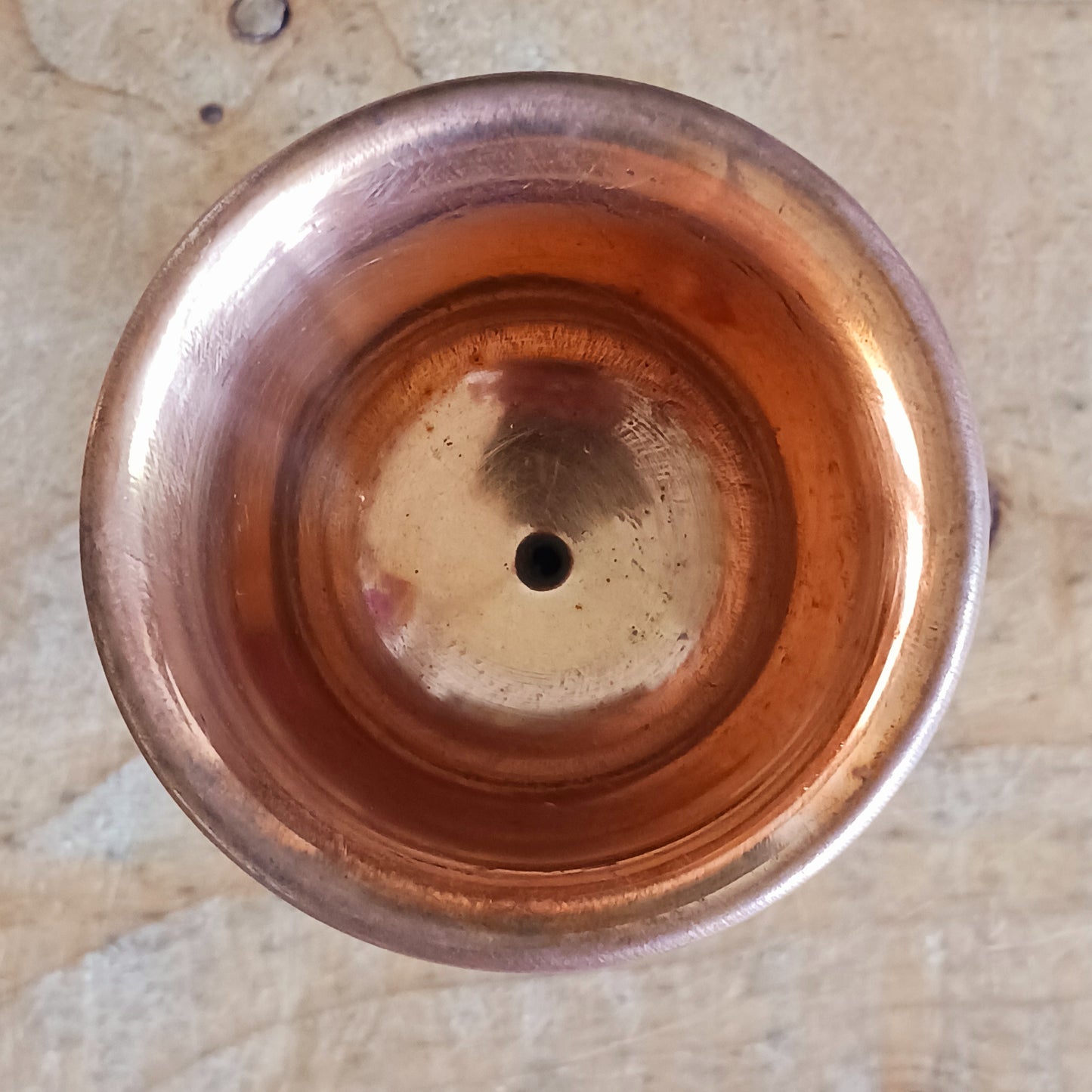 Illuminate your spiritual space with this Traditional Copper Tibetan Butter Lamp, a sacred symbol used across Himalayan temples and homes. These lamps are a cornerstone of Tibetan Buddhist practice, traditionally lit each morning to represent the illumination of wisdom and to dispel ignorance.