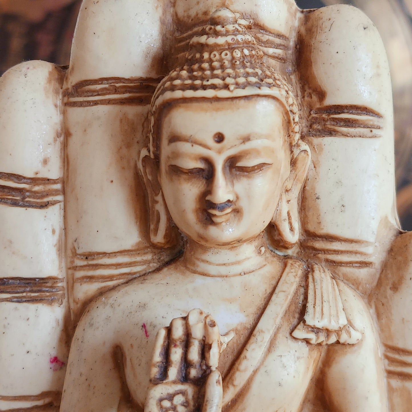 Bring clarity and spiritual success home with this Amoghasiddhi statue—Buddha of mastery, wisdom, and unobstructed success.