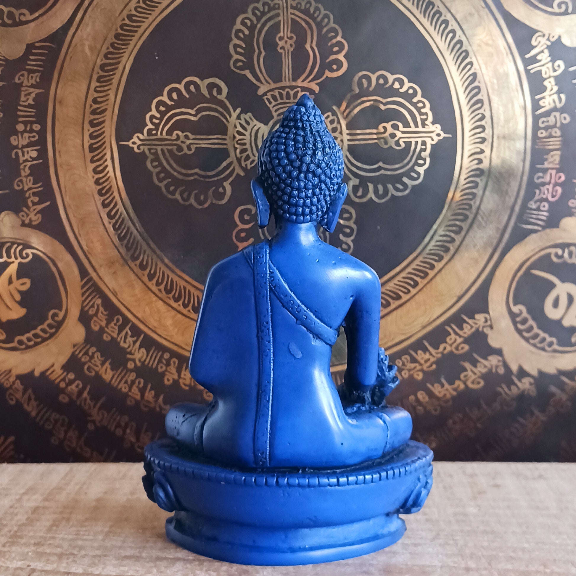 Invite peace, healing, and spiritual balance into your space with this stunning Medicine Buddha (Bhaiṣajyaguru) statue, cast in a radiant, vibrant blue. Revered throughout Mahayana Buddhist traditions, especially in Tibet and East Asia, the Medicine Buddha embodies the power to alleviate physical, emotional, and spiritual suffering.