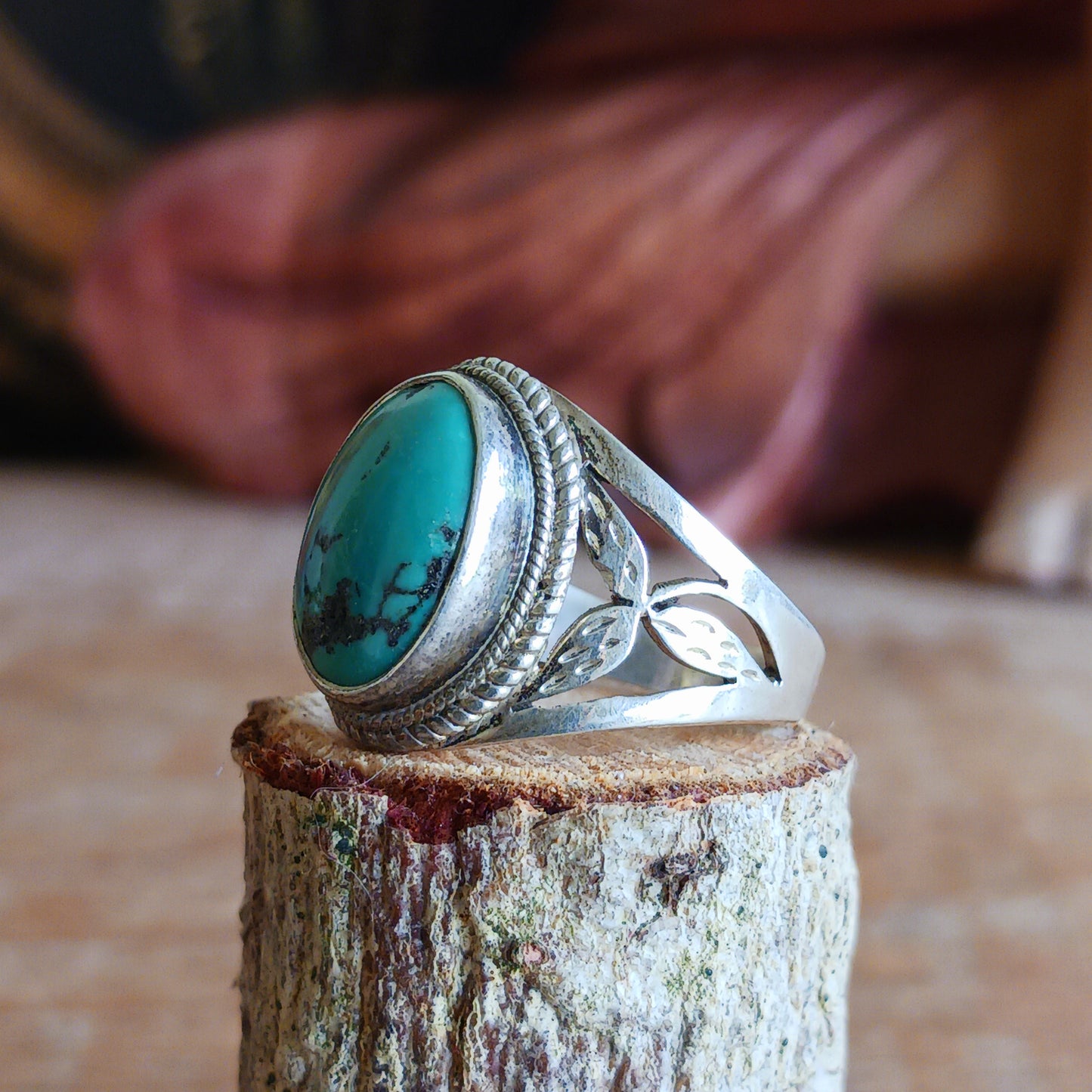 This beautiful decorative Tibetan turquoise ring is carefully handcrafted with genuine Sterling Silver 925, featuring an intricate surround design that highlights the natural beauty of the stone.